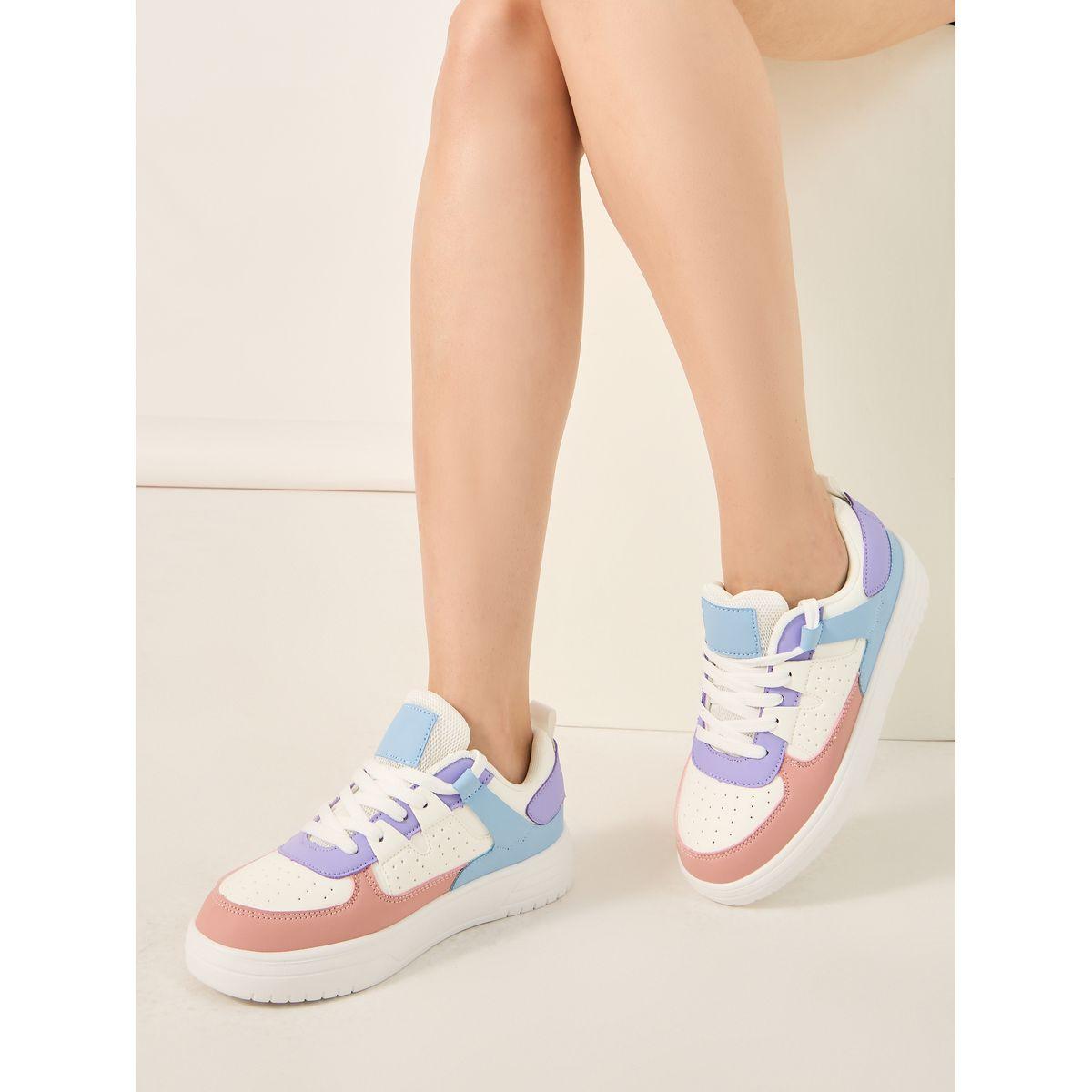 حذاء سنيكرز بنعل سميك ونمط كتل الالوان-women-shoes-sneakers-image-1