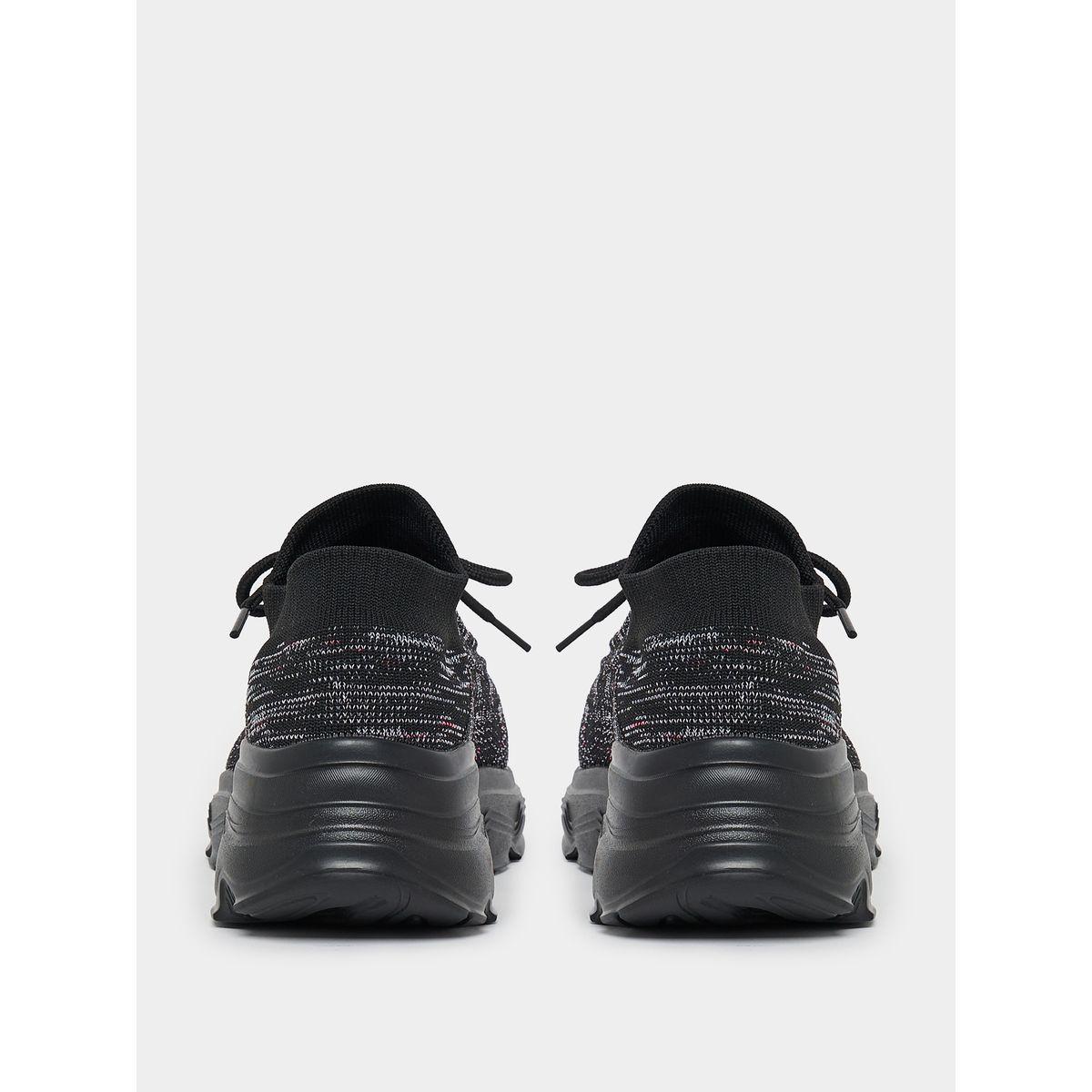 حذاء سنيكرز بتفاصيل شبكية ورباط غلق-women-shoes-sneakers-image-5