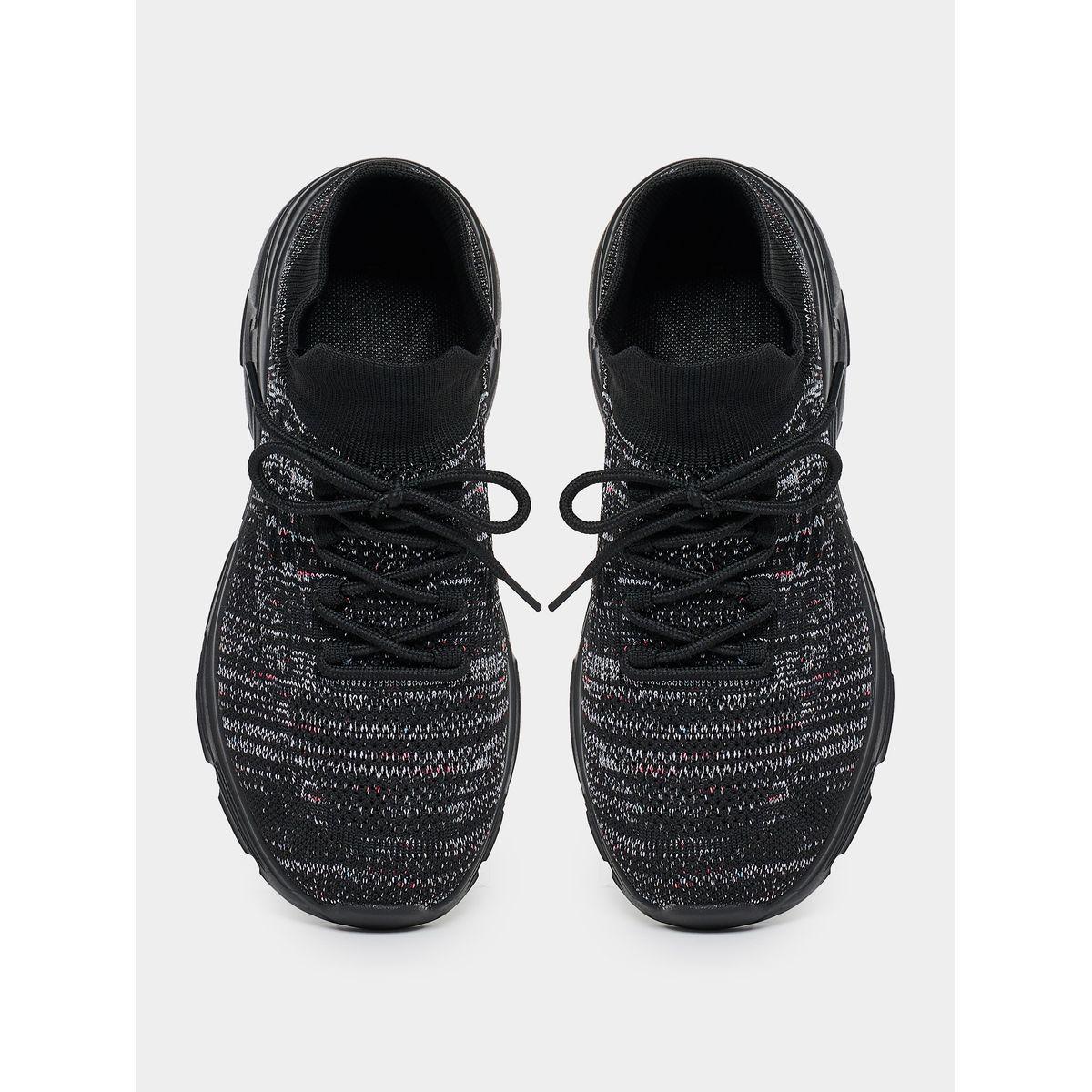 حذاء سنيكرز بتفاصيل شبكية ورباط غلق-women-shoes-sneakers-image-6