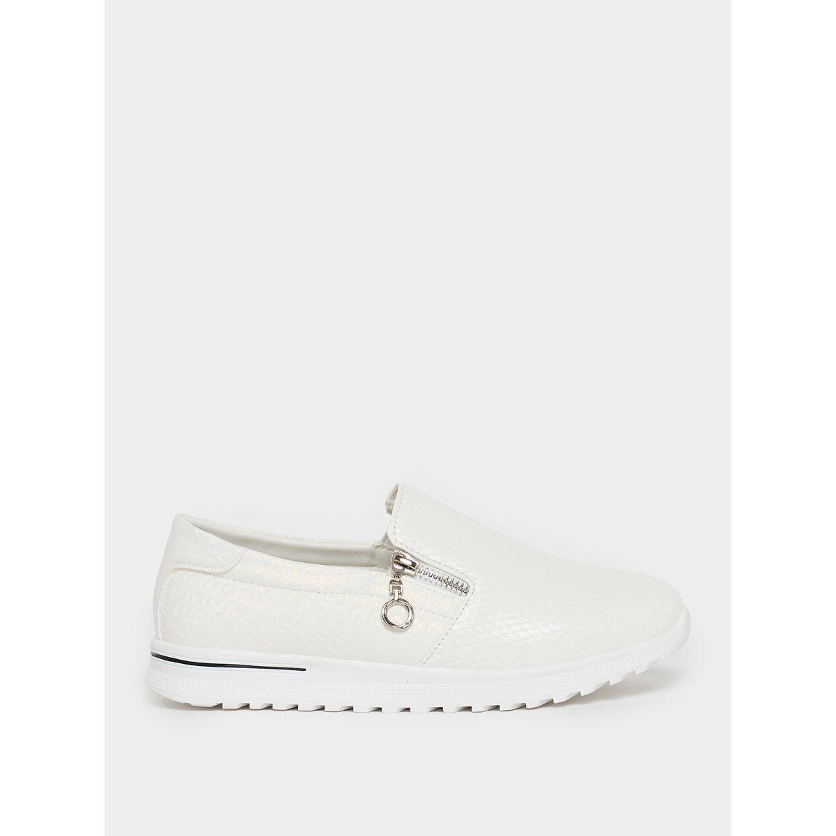 حذاء كاجوال مزين بسحَّاب غلق-women-shoes-loafersandmoccasins-image-2