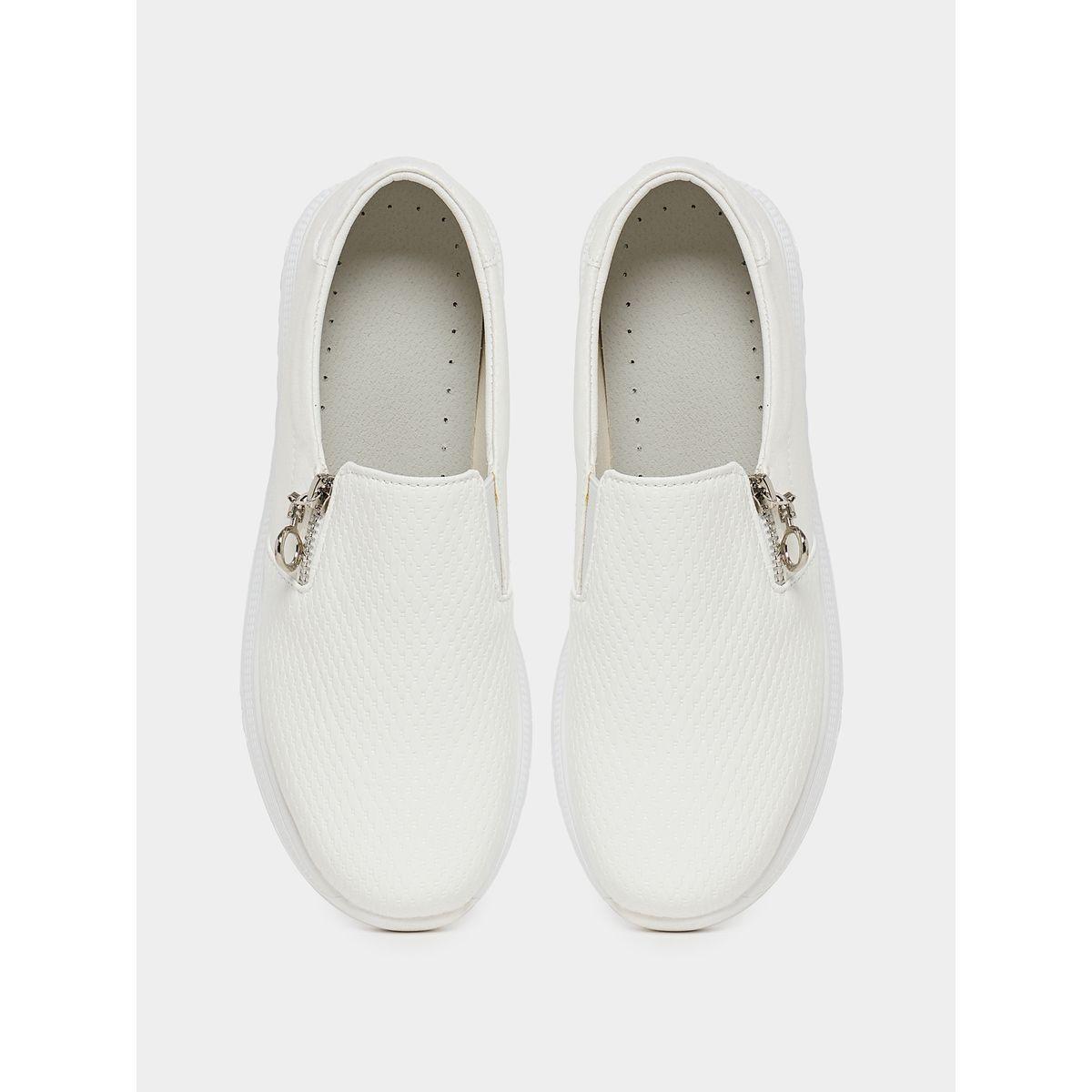حذاء كاجوال مزين بسحَّاب غلق-women-shoes-loafersandmoccasins-image-6