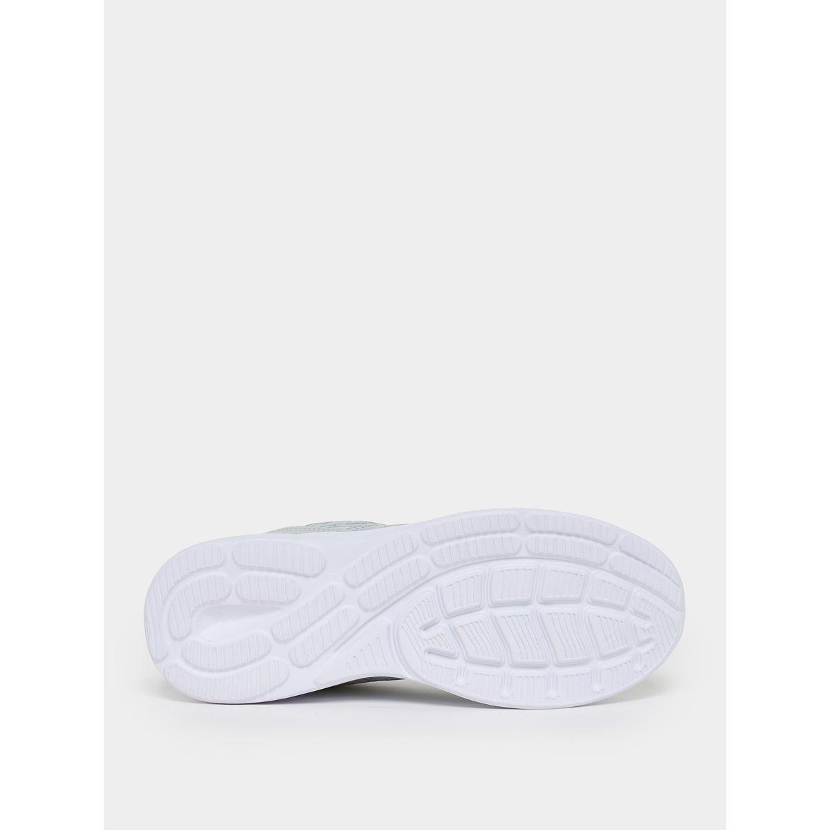 حذاء سنيكرز برباط غلق وتفاصيل مدروزة-women-shoes-sneakers-image-7