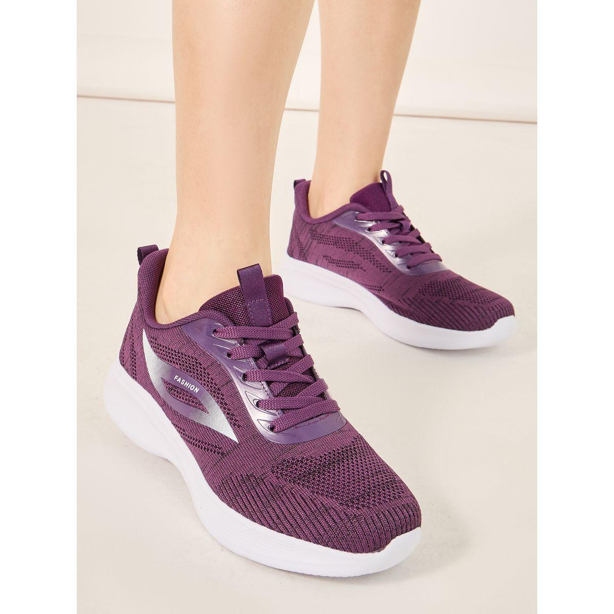 حذاء سنيكرز برباط غلق-women-shoes-sneakers-image-1