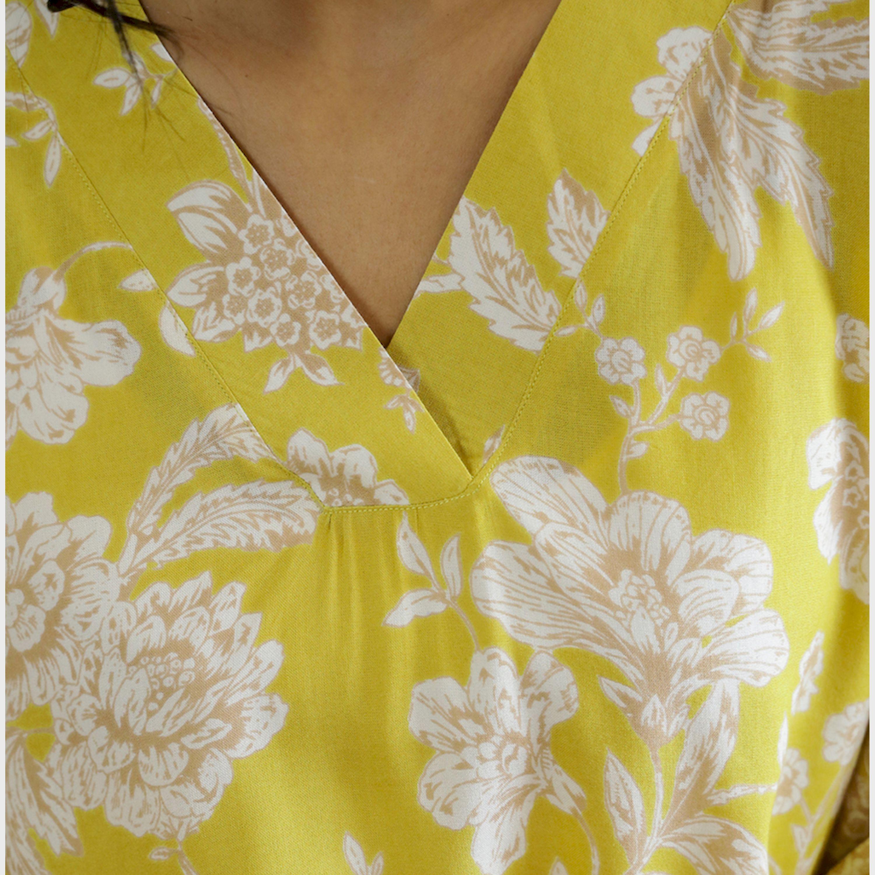 Sanskrutihomes X Styli All-Over Floral Print V-Neck Cotton Top-women-clothing-shirtsandblouses-blouses-image-6