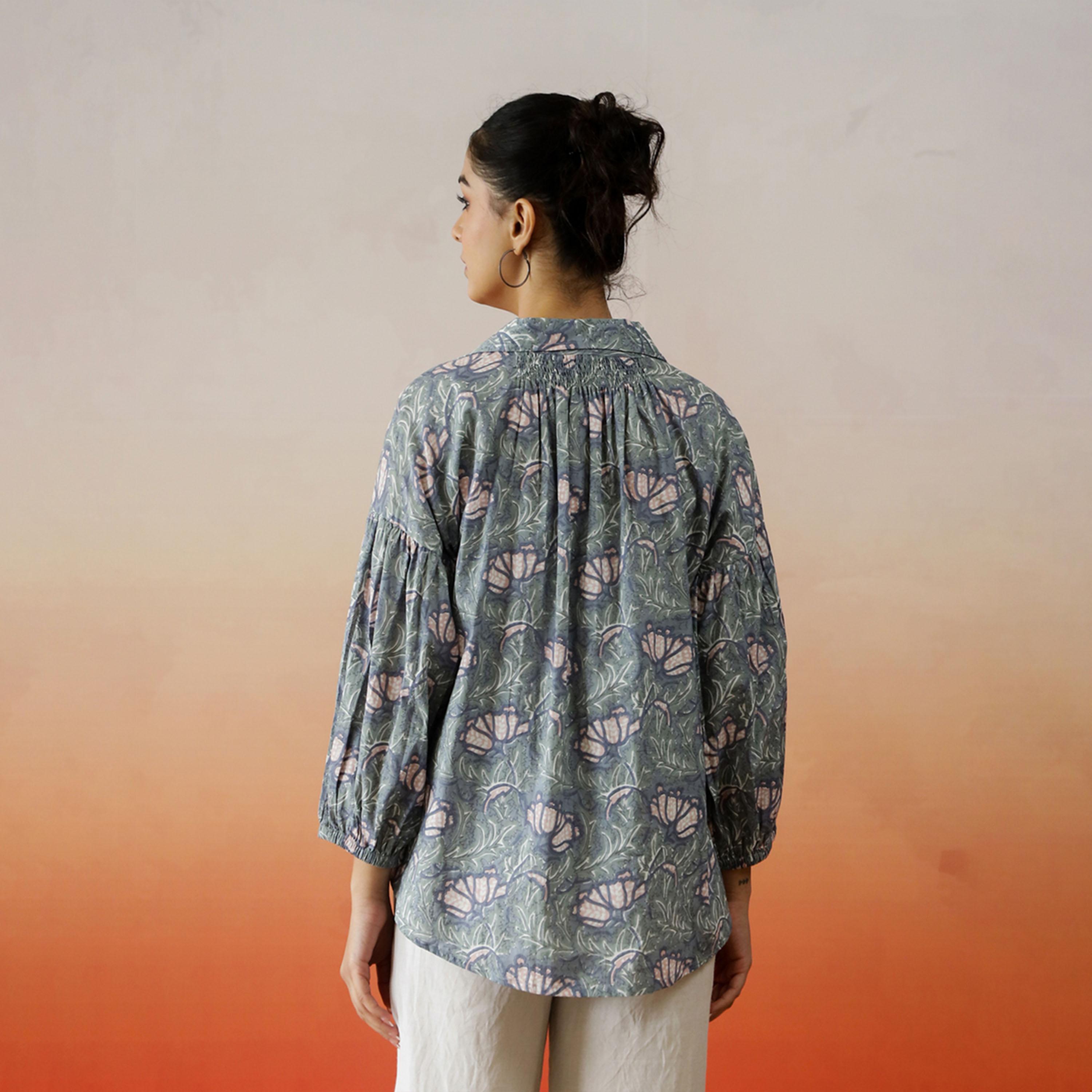 سانسكروتي هومز × ستايلي - بلوزة قطنية بأكمام منفوخة وطبعة زهور كاملة-women-clothing-shirtsandblouses-blouses-image-2