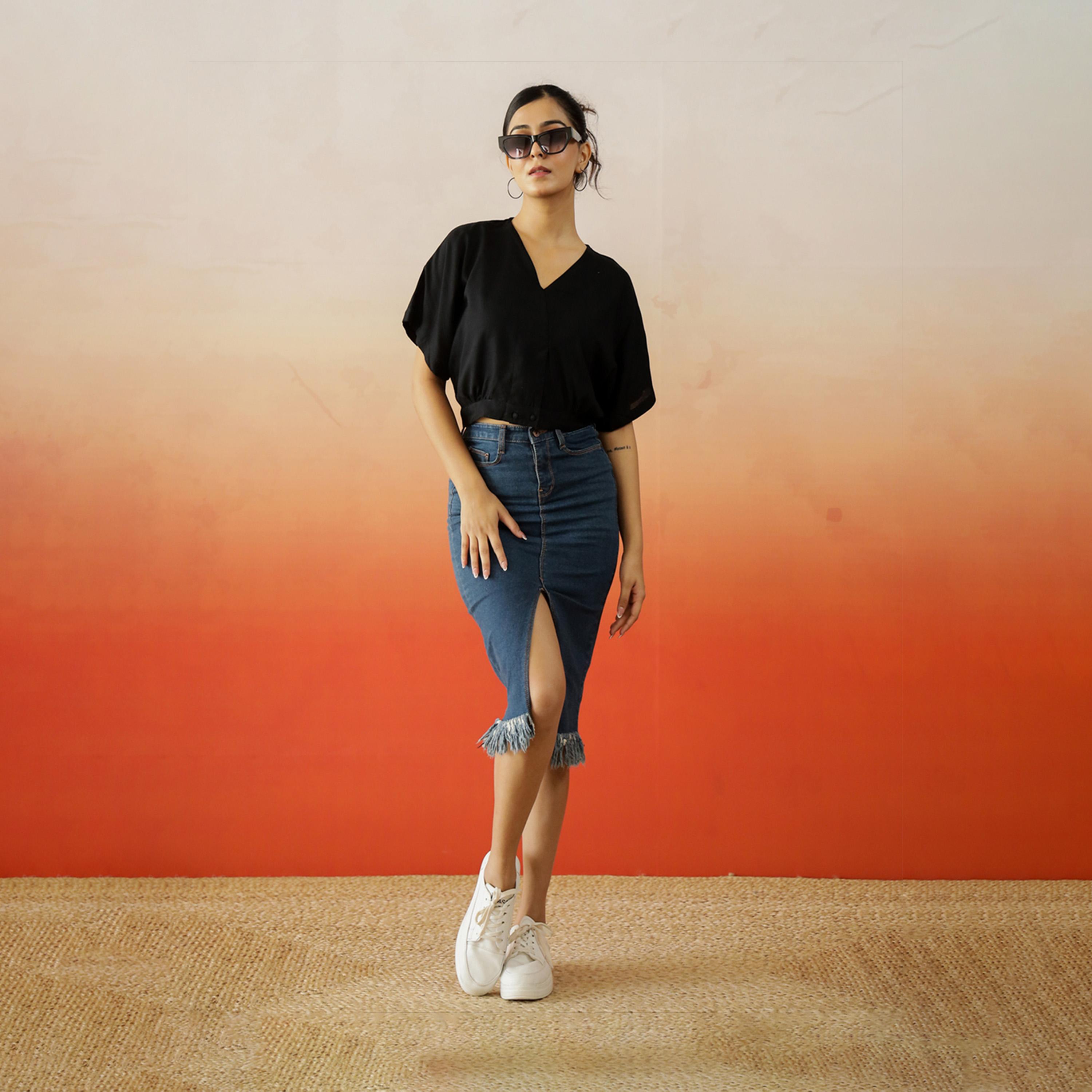سانسكروتي هومز × ستايلي - بلوزة قطنية سادة بأكمام ممتدة ورقبة على شكل V-women-clothing-shirtsandblouses-blouses-image-3