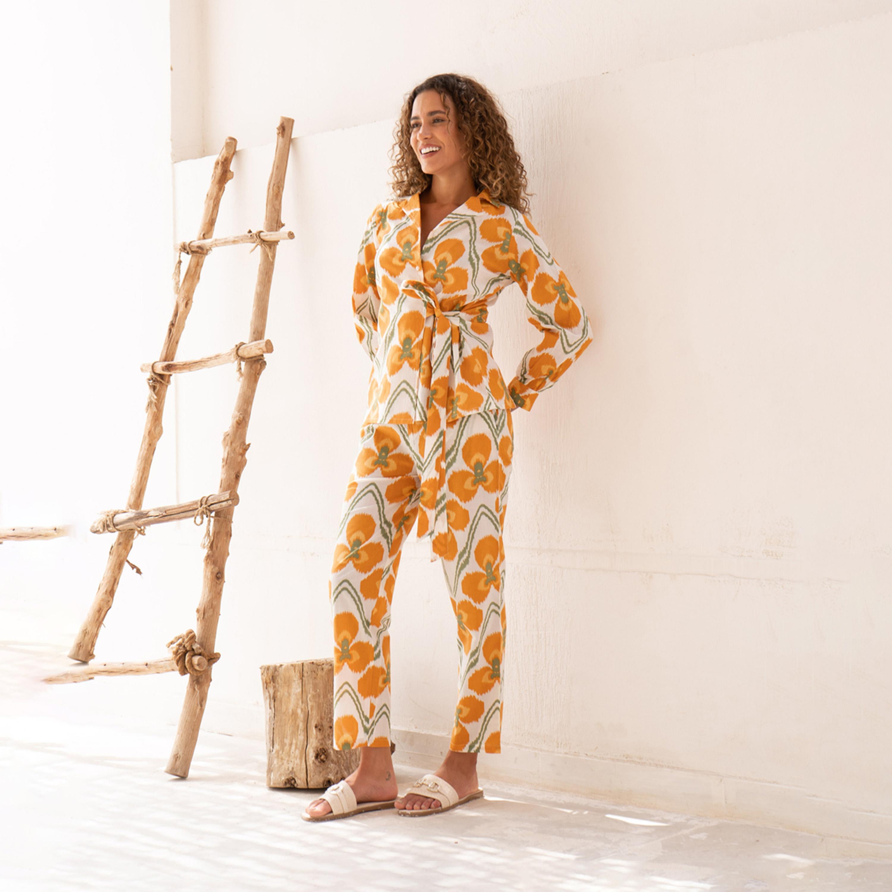 سانسكروتي هومز × ستايلي - قميص قطني بطبعة زهور مع بنطلون-women-clothing-coordsets-image-1