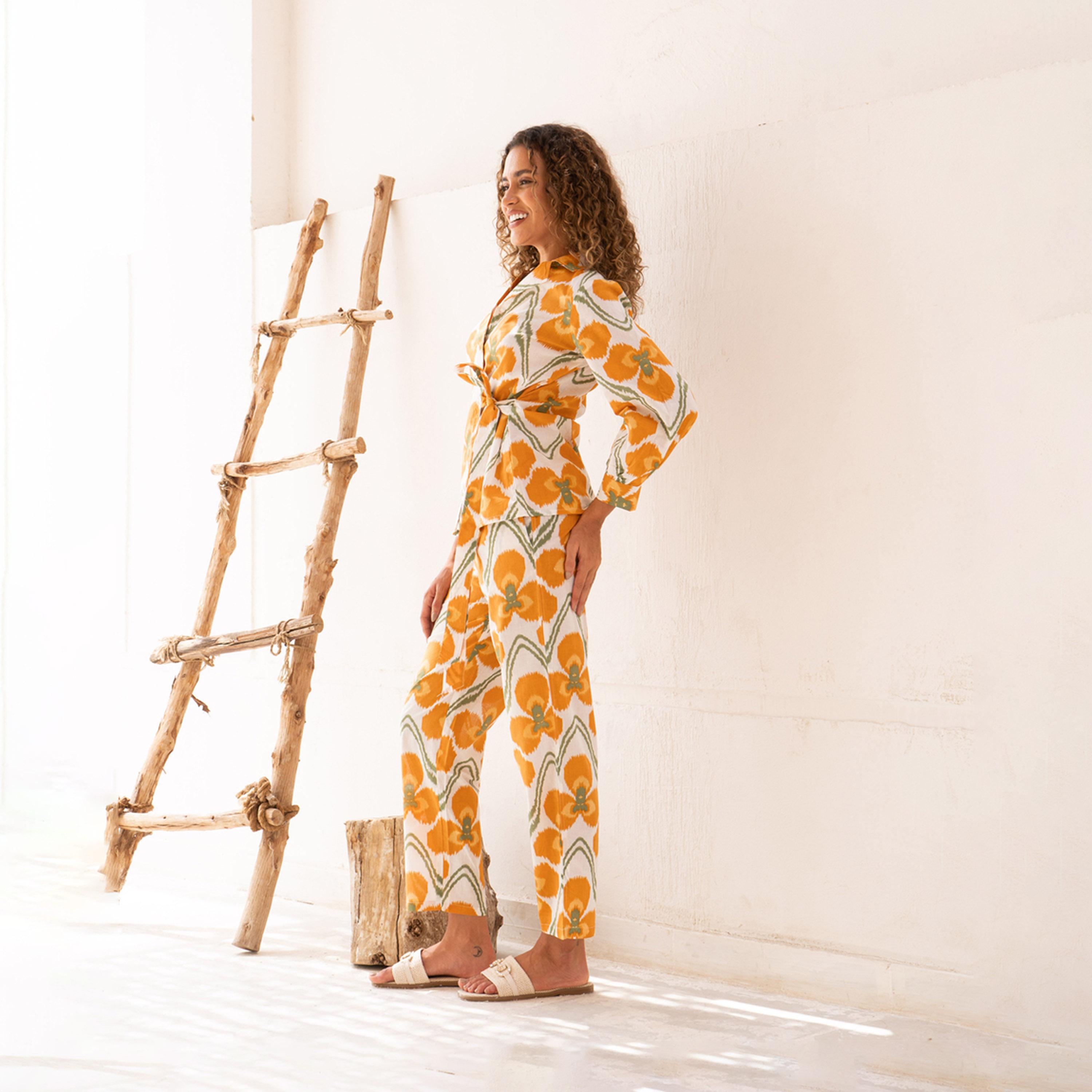 سانسكروتي هومز × ستايلي - قميص قطني بطبعة زهور مع بنطلون-women-clothing-coordsets-image-4