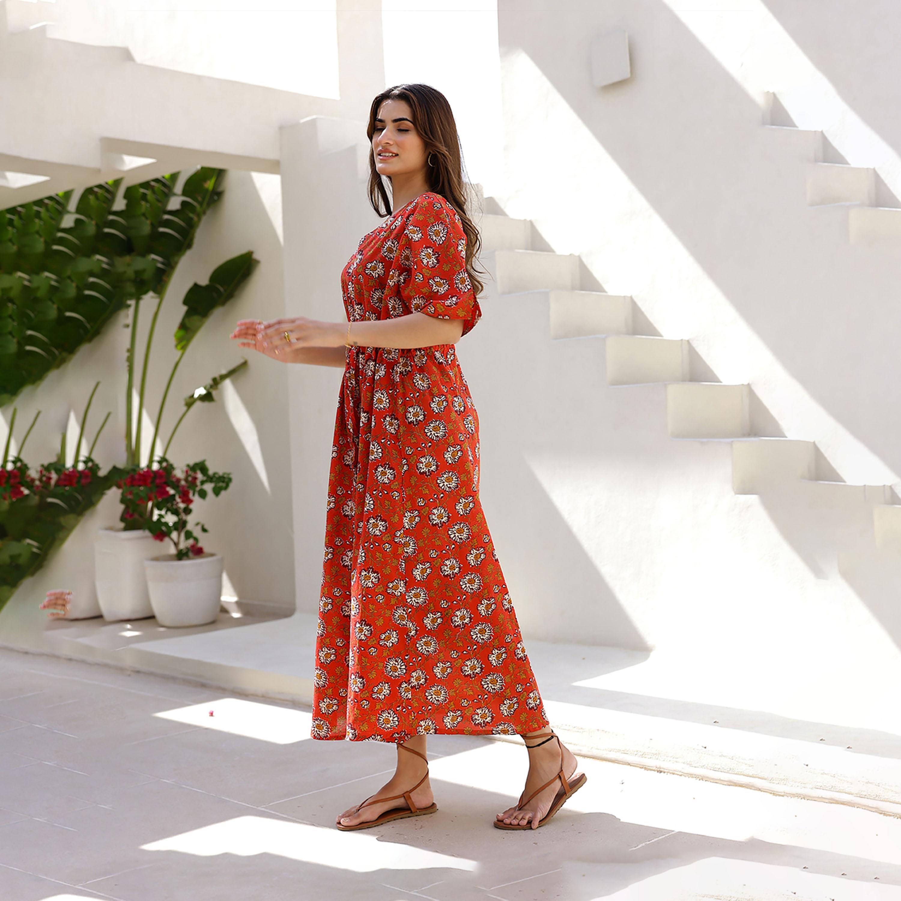 Sanskrutihomes X Styli Floral Print V-Neck Cotton Midi Dress With Drawstring-women-clothing-dresses-image-2