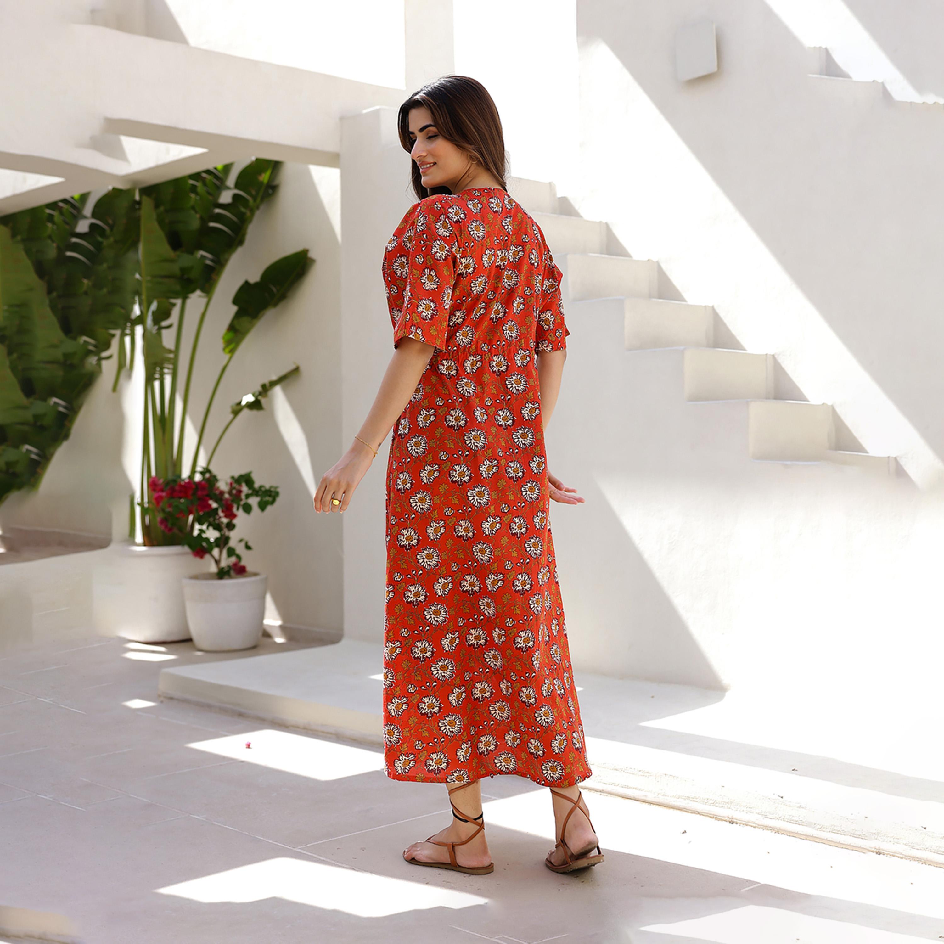 Sanskrutihomes X Styli Floral Print V-Neck Cotton Midi Dress With Drawstring-women-clothing-dresses-image-3