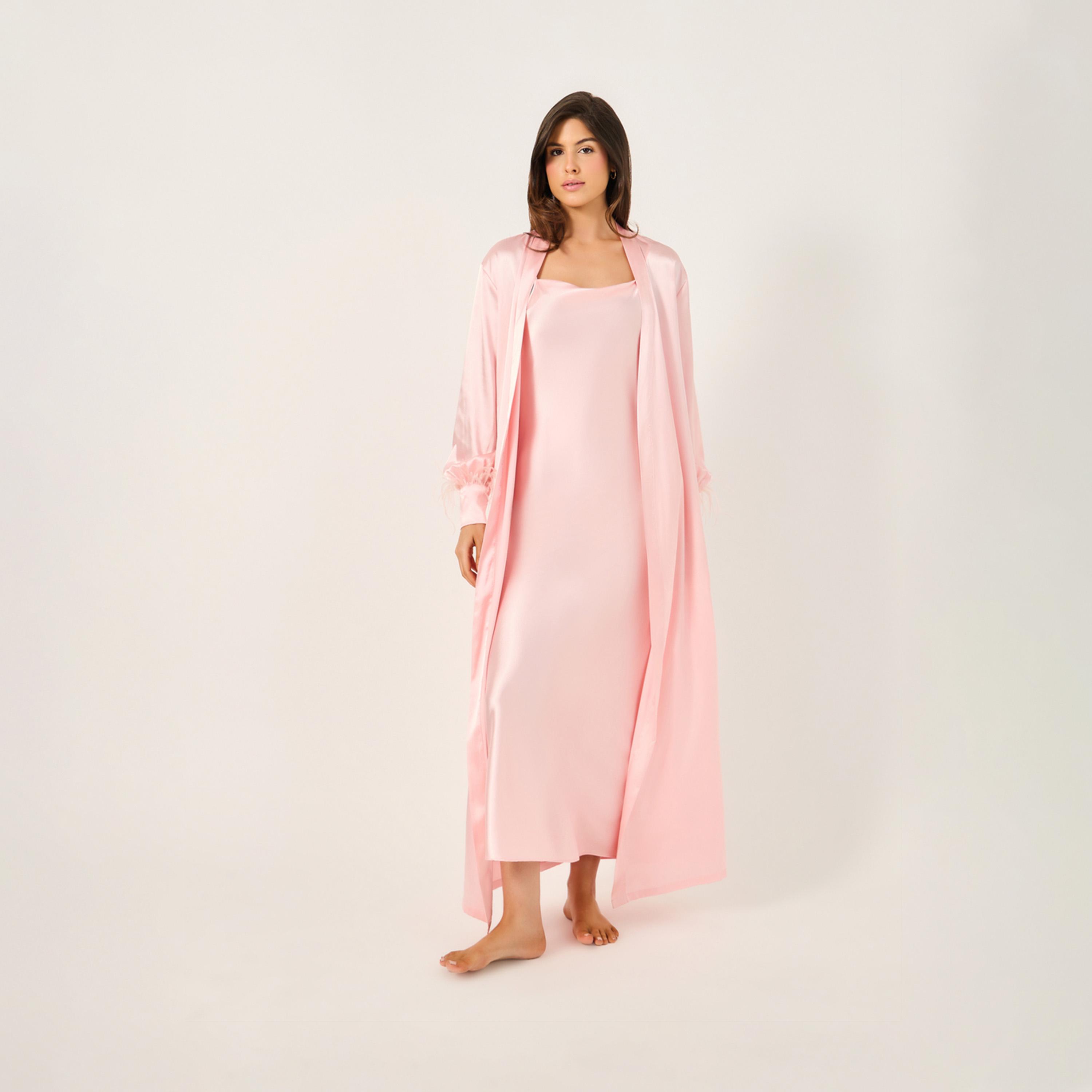 ستايلي - طقم قطعتين - روب مزين بالريش الصناعي وفستان داخلي-women-clothing-nightwear-robes-image-3