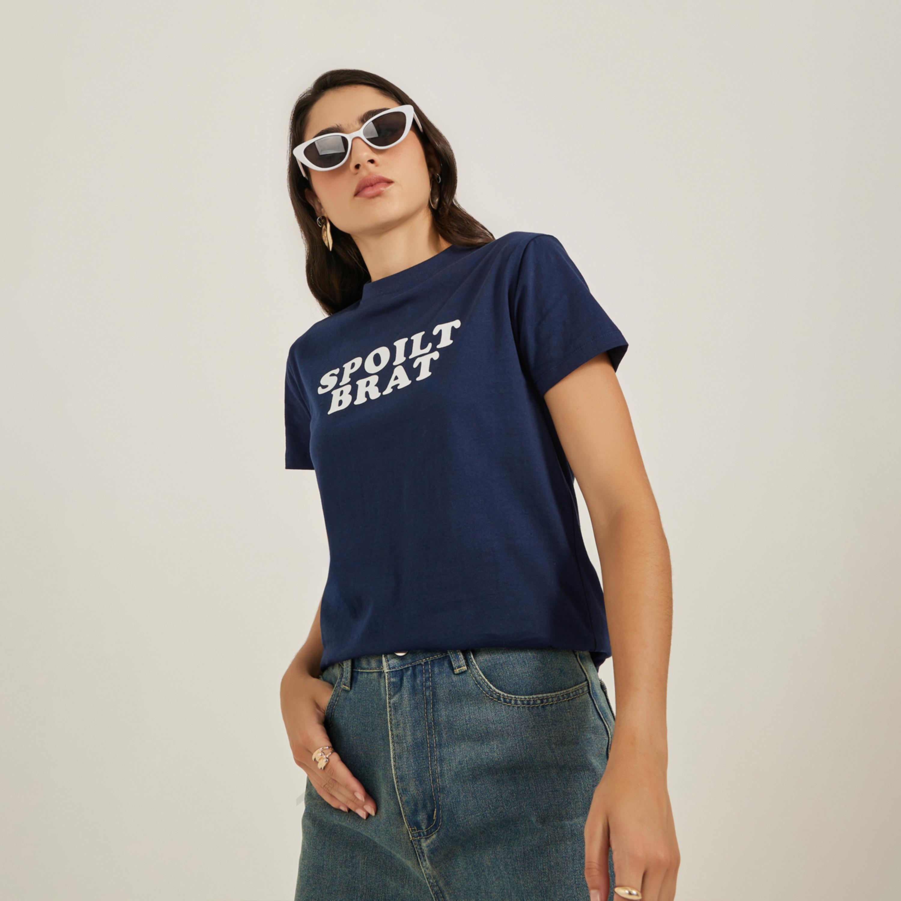 ستايلي - تي شيرت بقصّة عادية ورقبة مستديرة وطبعة شعار-women-clothing-tshirts-image-1