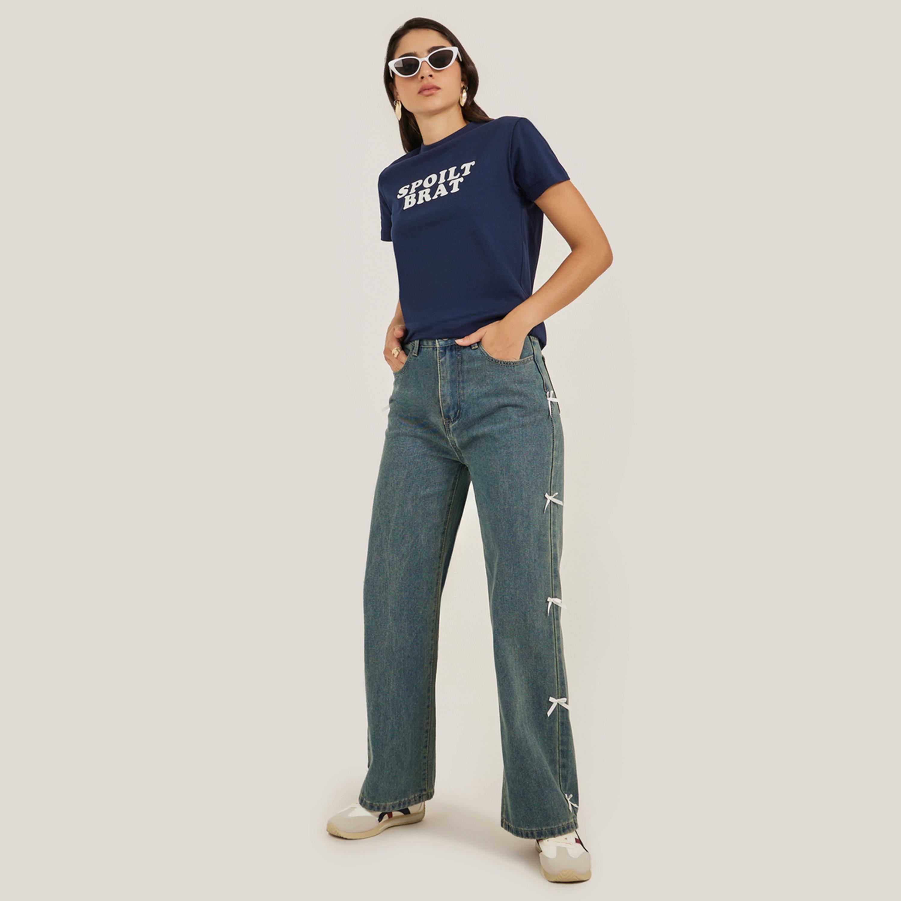 ستايلي - تي شيرت بقصّة عادية ورقبة مستديرة وطبعة شعار-women-clothing-tshirts-image-2