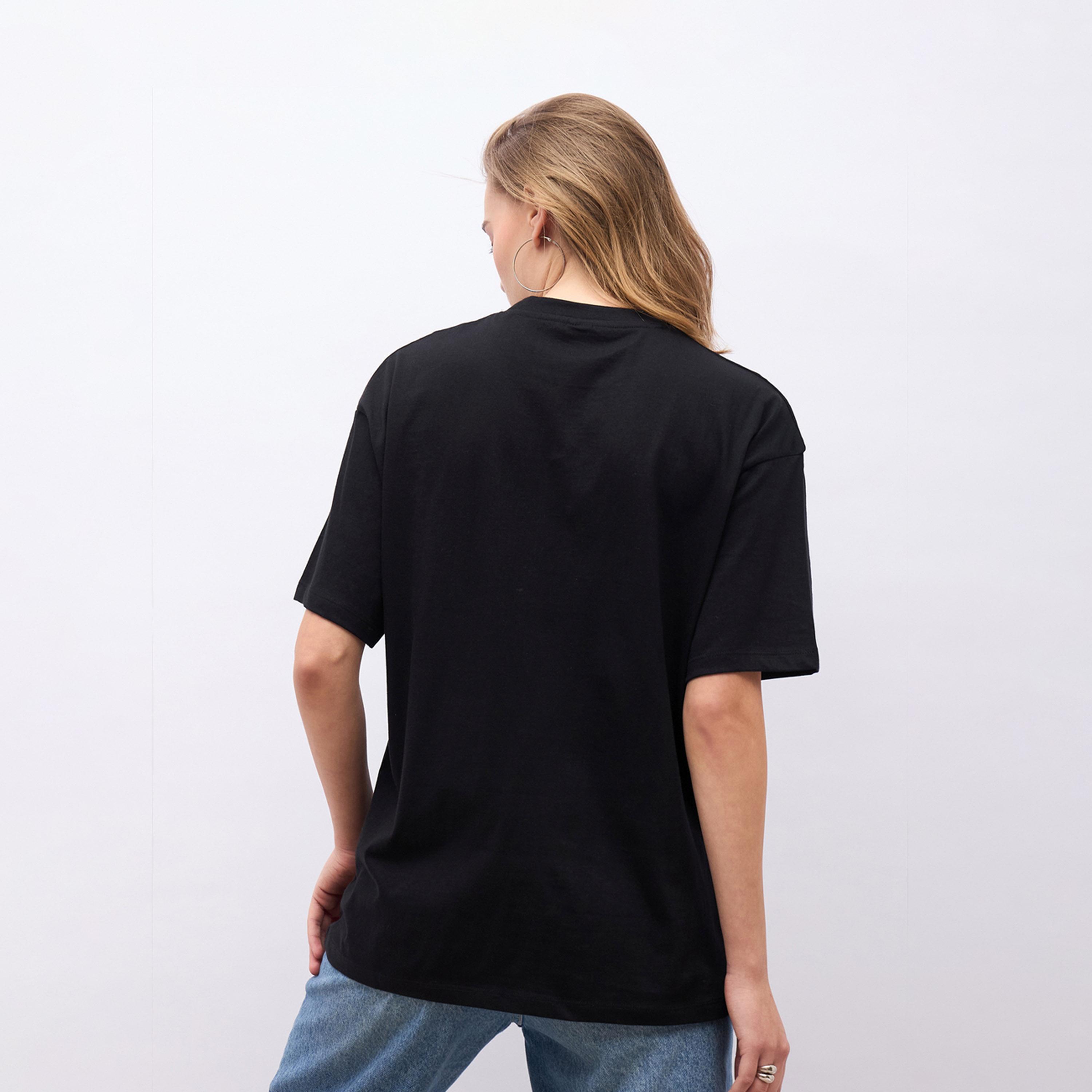 Styli Tres Chic Slogan Print Oversized Short Sleeve T-Shirt-women-clothing-tshirts-image-5
