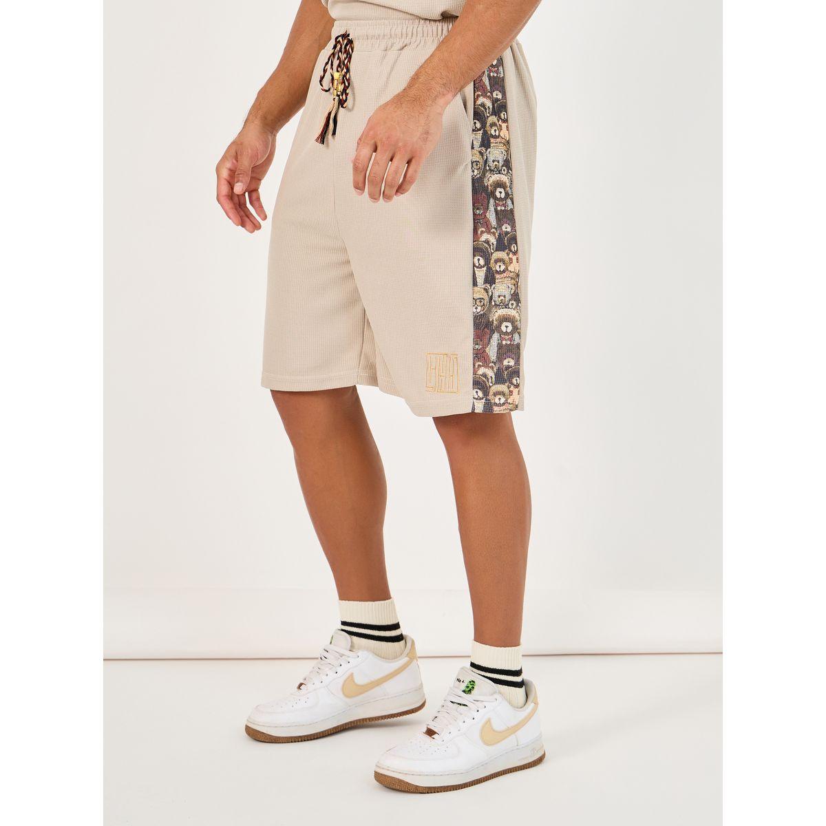 طقم منسق من شورت وتيشيرت فضفاض بطبعة جرافيك-men-clothing-coordsets-image-4