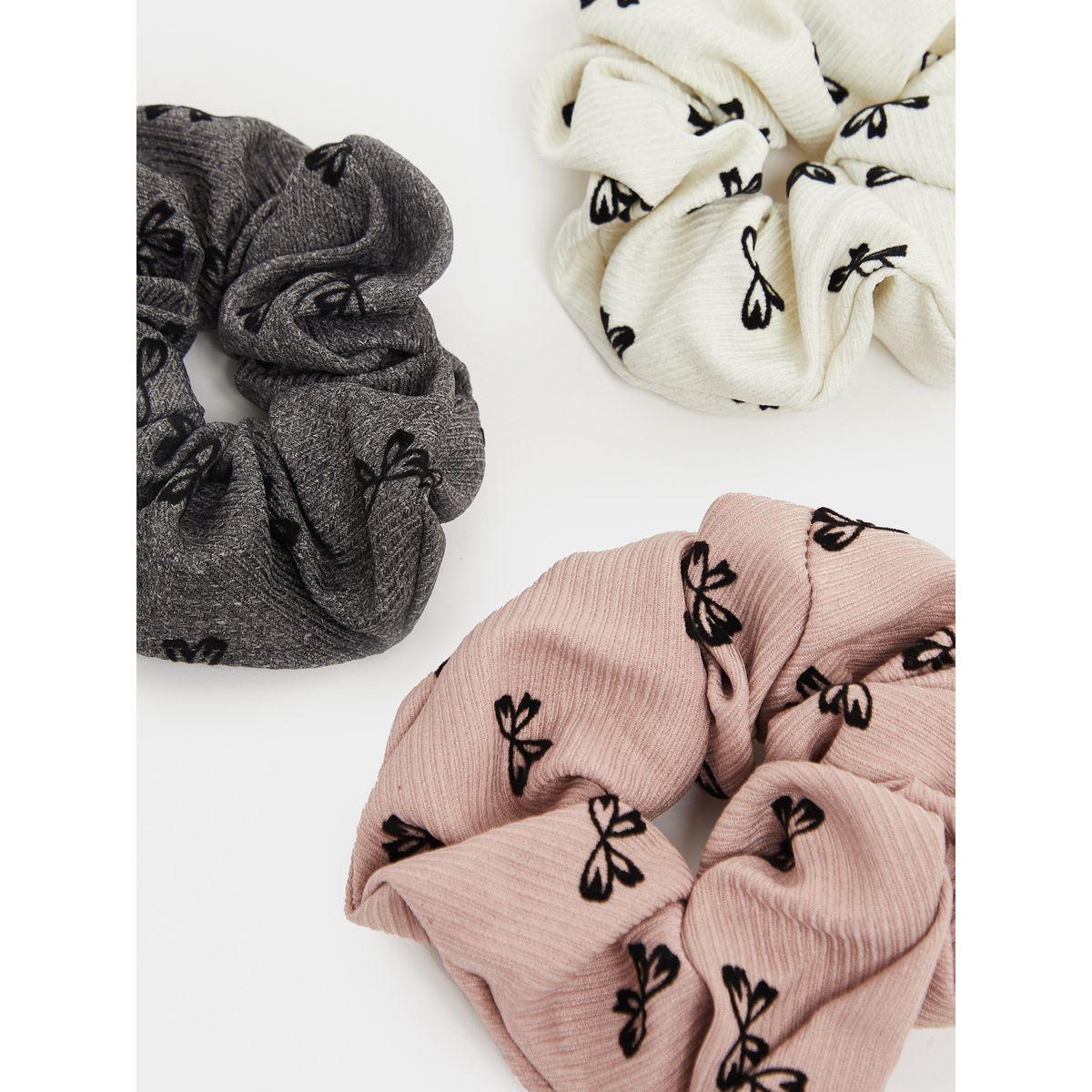 Set of 3 - Bow Print Scrunchies-women-hairaccessories-bands-image-4