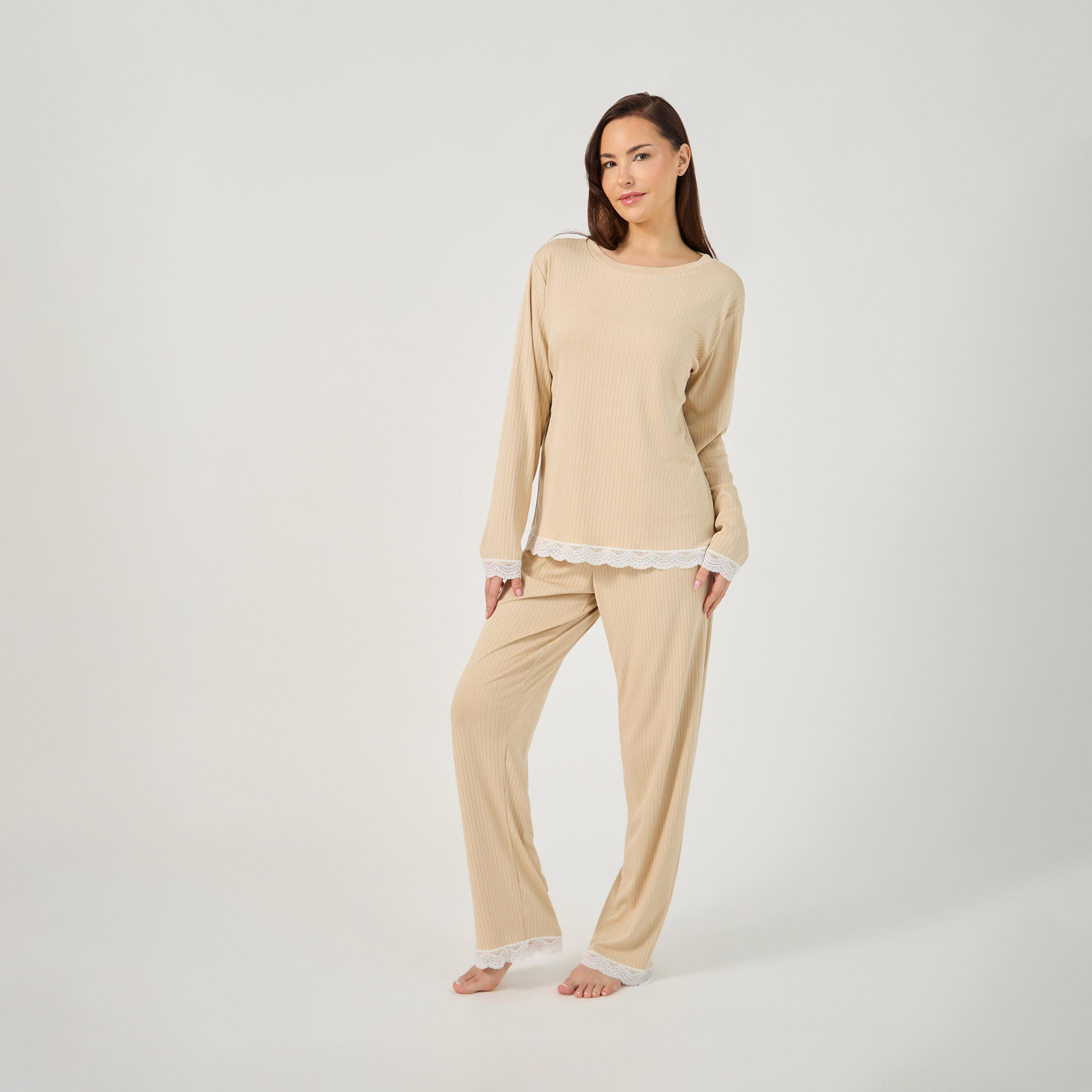 Styli Textured Rib Detail Lace Trim T-Shirt And Pyjama Set-women-clothing-nightwear-pyjamas-longsets-image-2