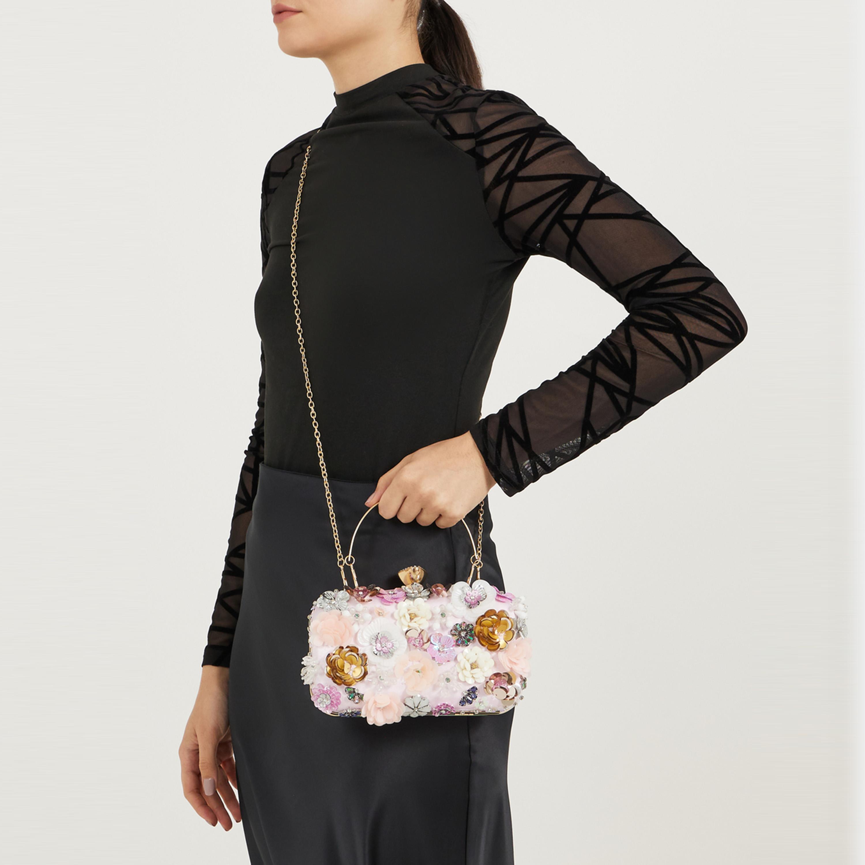 ستايلي - حقيبة كلاتش مزينة بالخرز والأزهار مع حزام سلسلة-women-bagsandwallets-handbags-image-2
