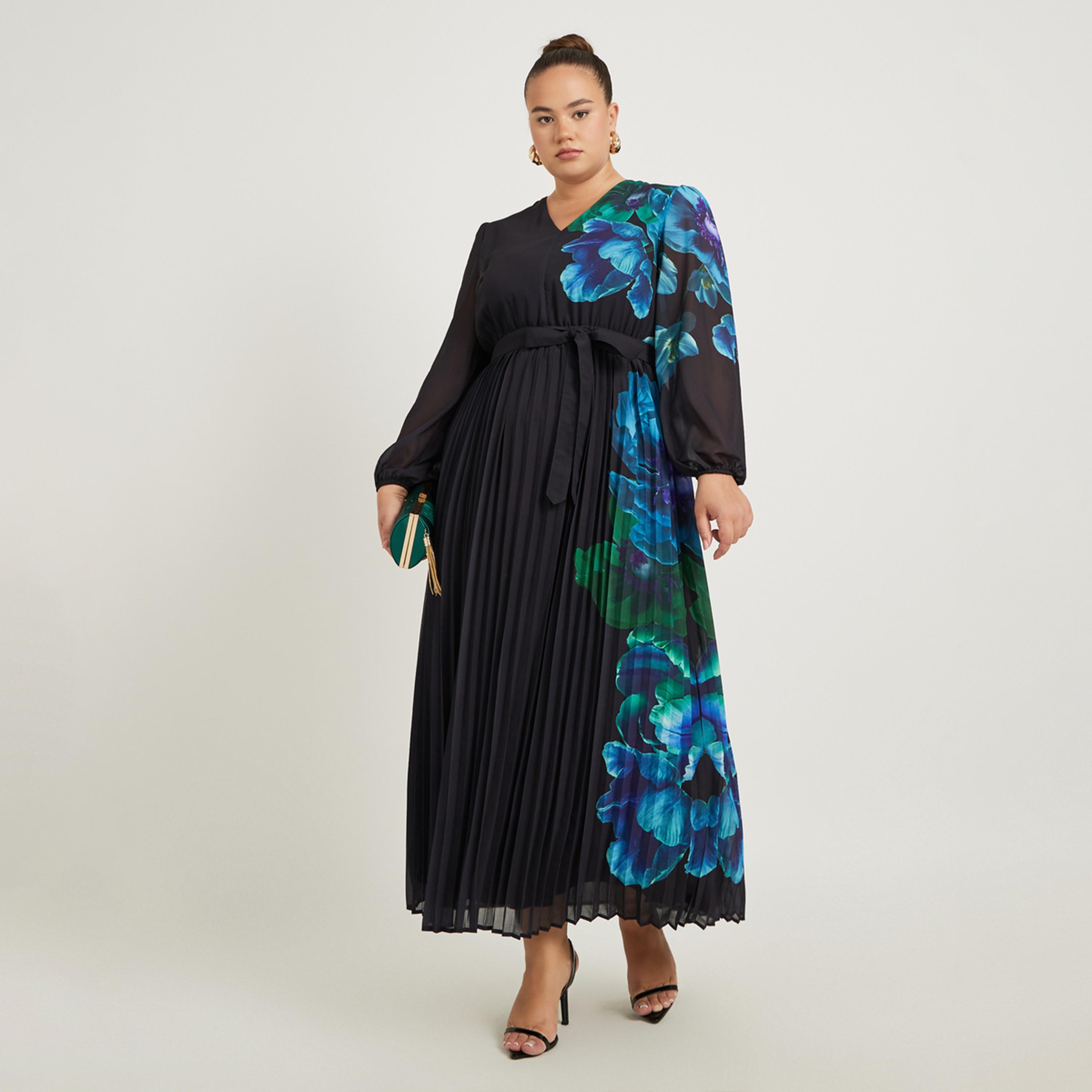 Styli Plus Size Floral Print Pleated A-Line Maxi Dress-women-clothing-dresses-image-1
