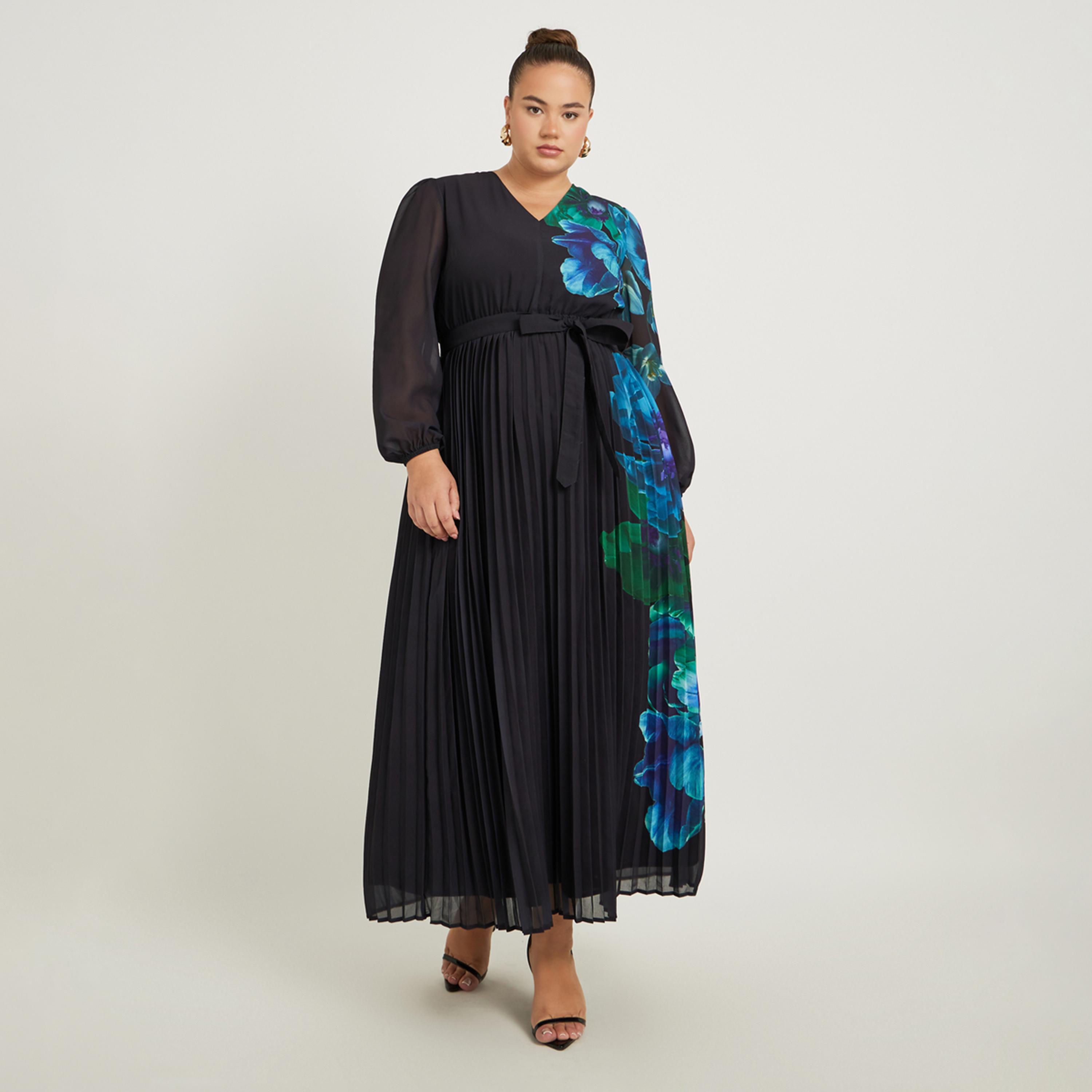 Styli Plus Size Floral Print Pleated A-Line Maxi Dress-women-clothing-dresses-image-2