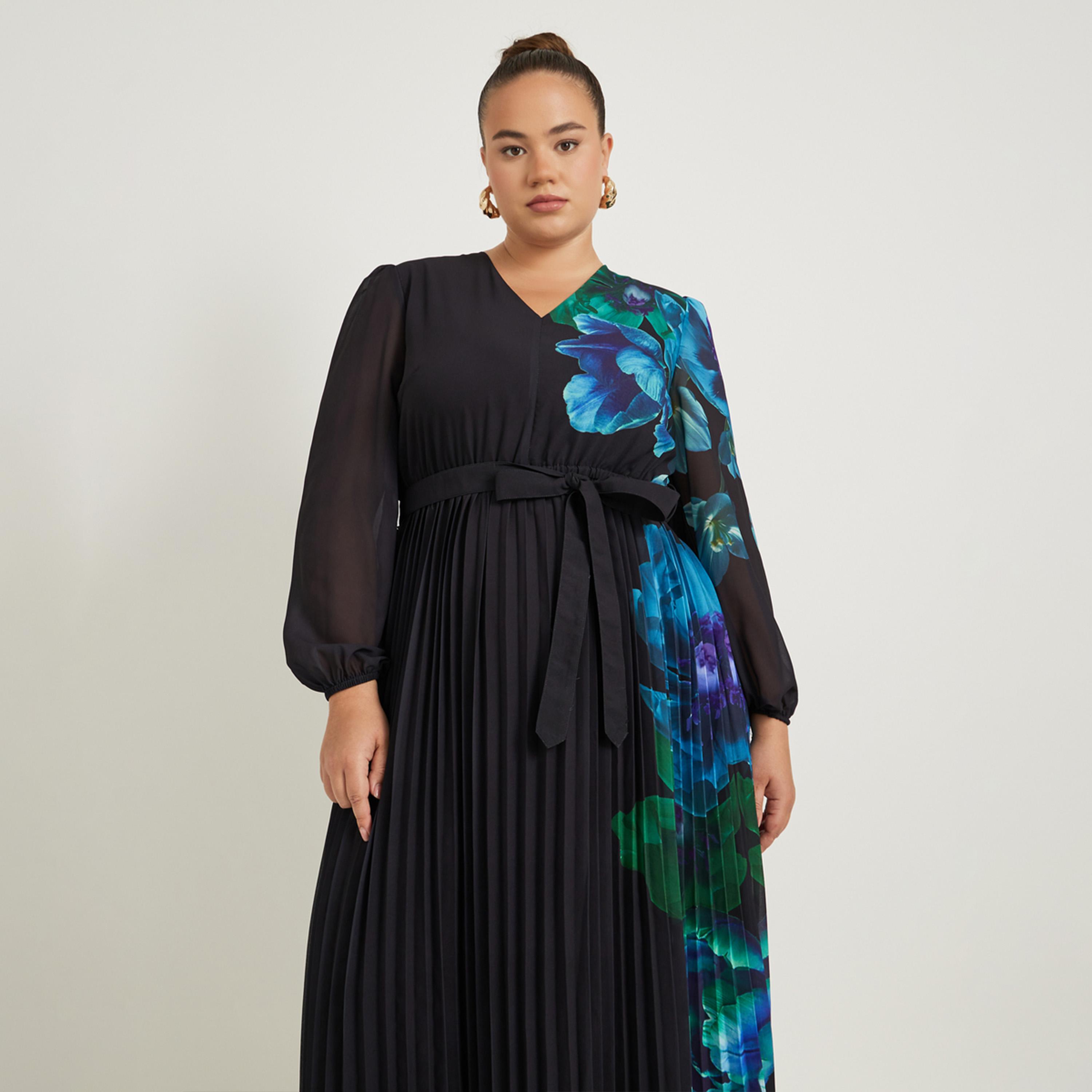 Styli Plus Size Floral Print Pleated A-Line Maxi Dress-women-clothing-dresses-image-3