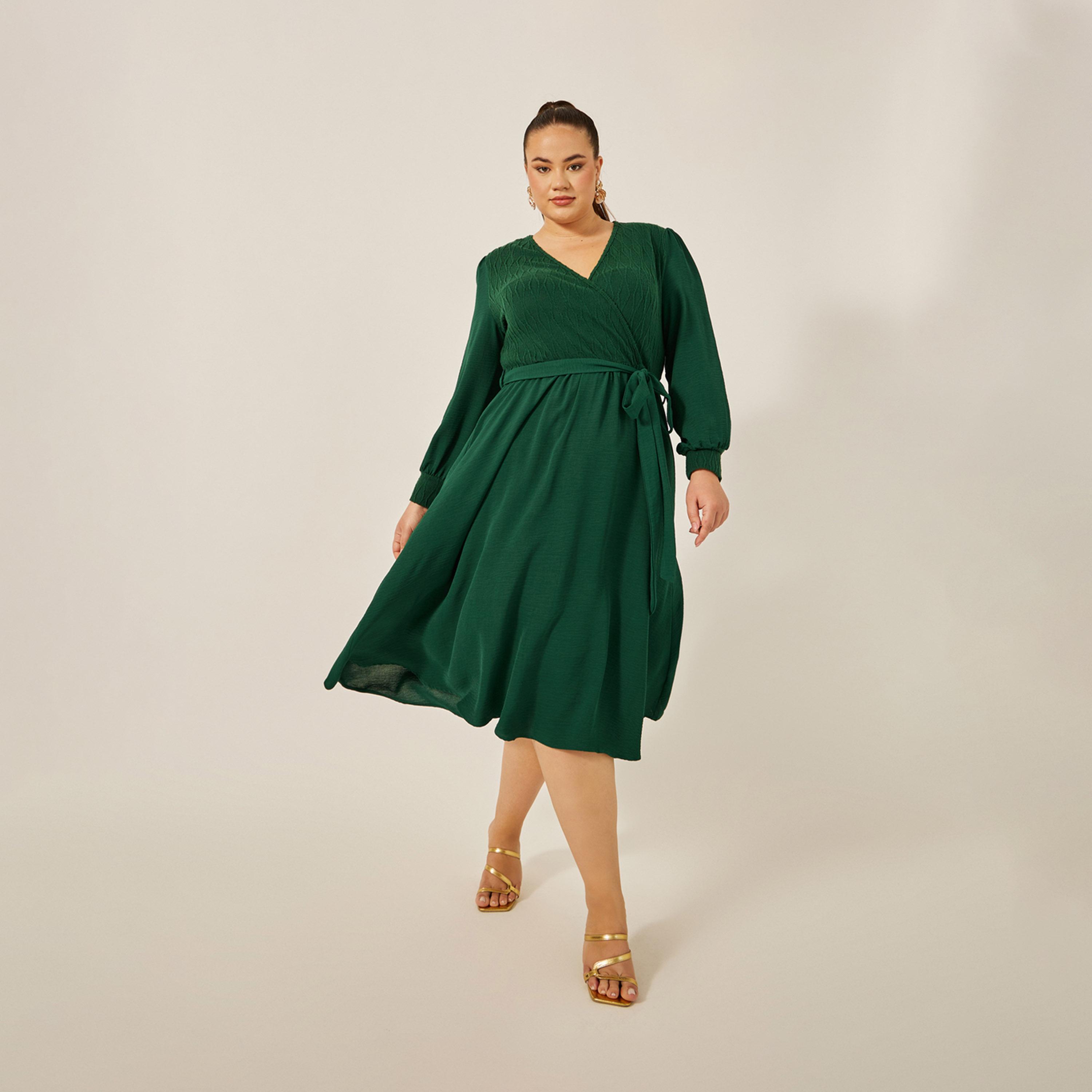 Styli Plus Size Textured Wrap A-Line Midi Dress With Belt-women-clothing-dresses-image-2