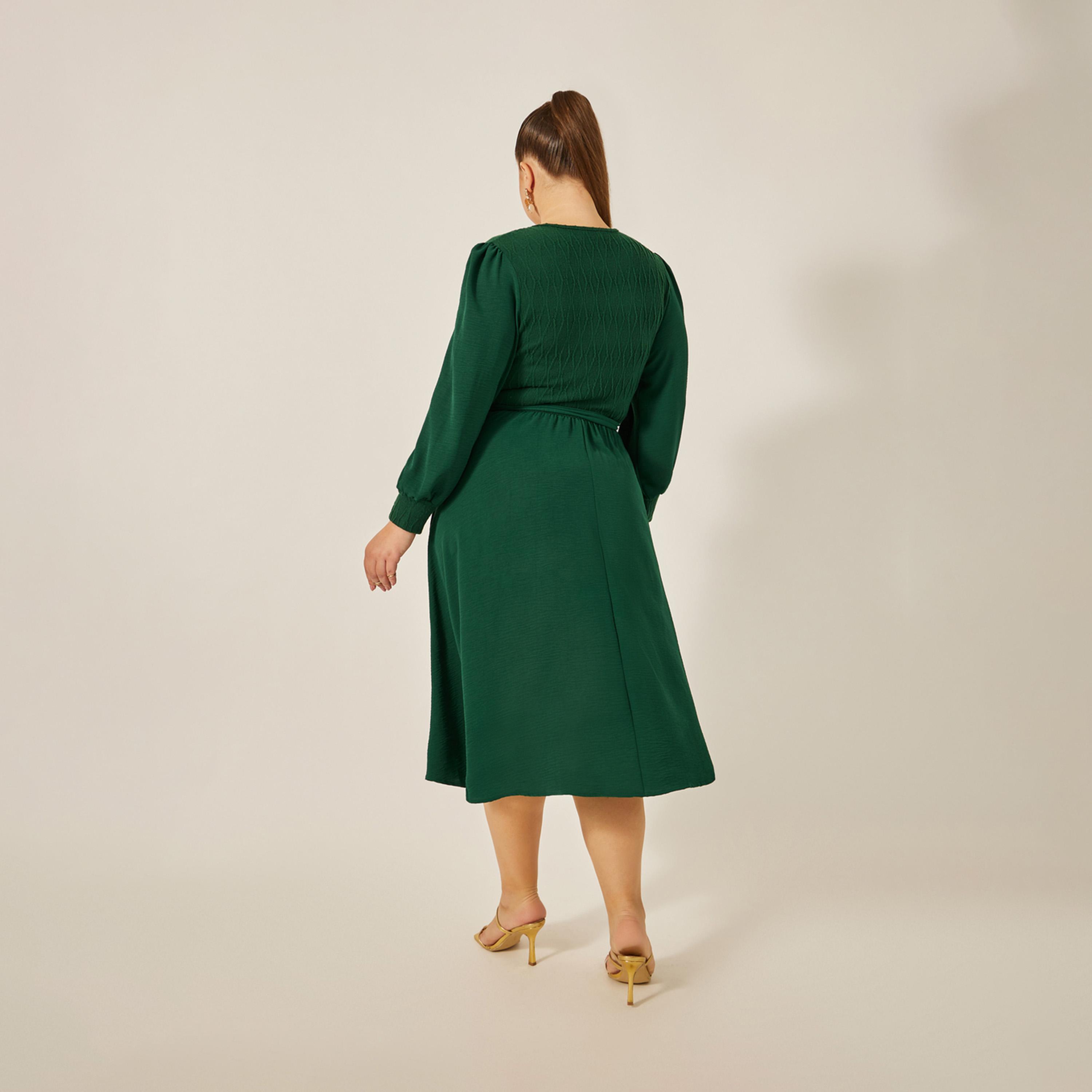 Styli Plus Size Textured Wrap A-Line Midi Dress With Belt-women-clothing-dresses-image-5