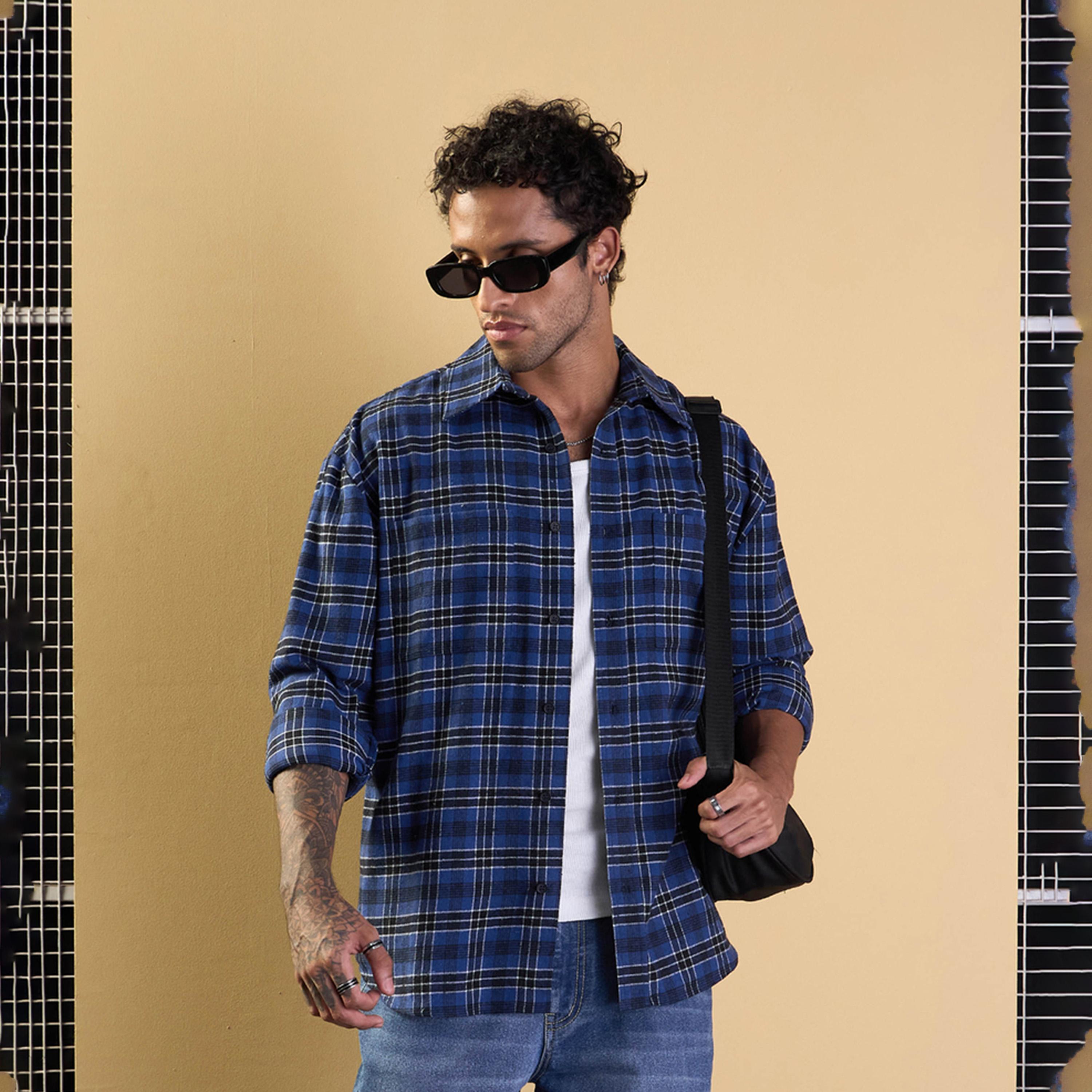 ماسكلن ساسافراس × ستايلي - قميص كبير الحجم بجيوب خارجية - أزرق وأسود-men-clothing-shirts-image-2