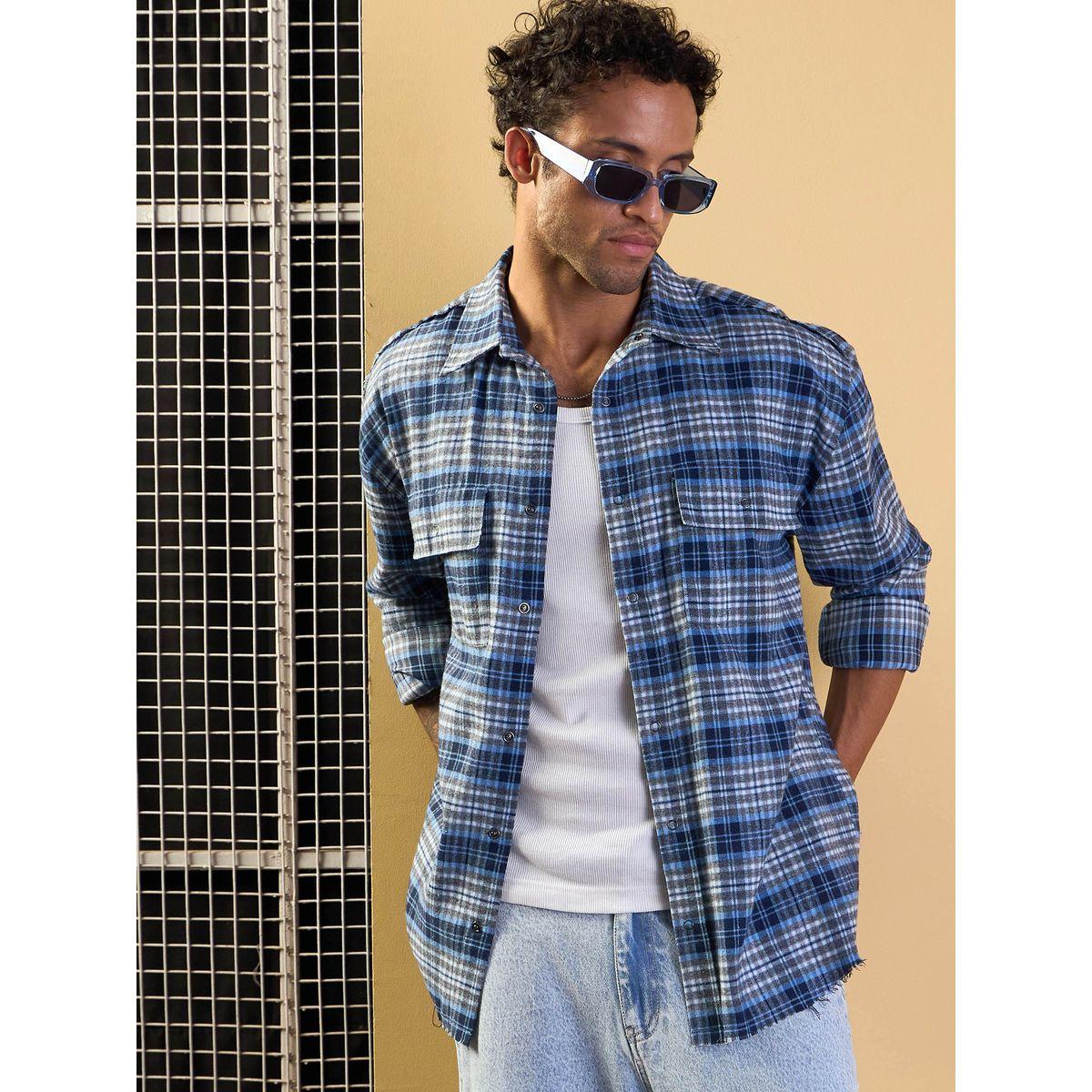 قميص فضفاض بطبعة مربعات وتفاصيل جيوب ماسكلن ساسافراس × ستايلي-men-clothing-shirts-image-1