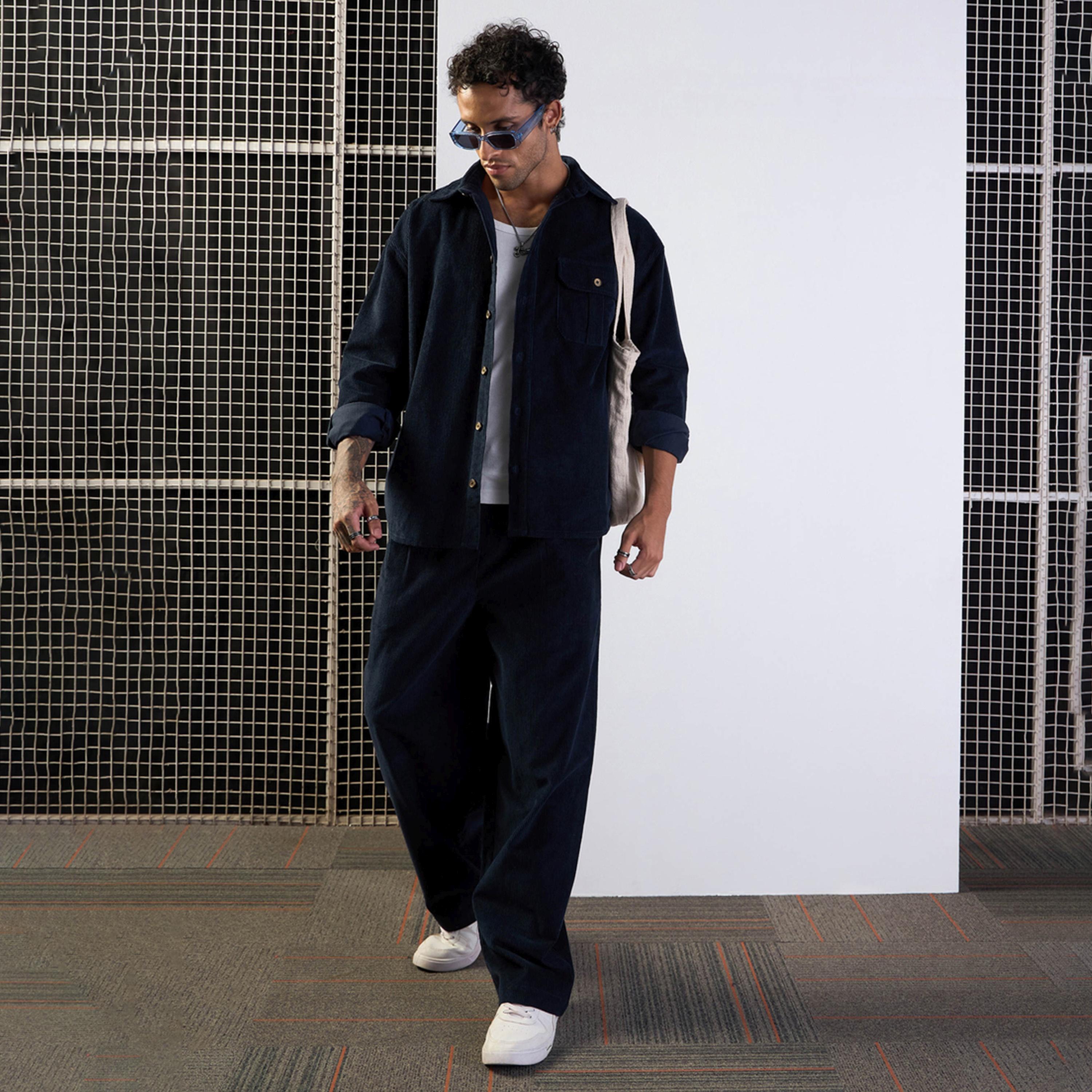 ماسكلن ساسافراس × ستايلي - بنطال كحلي مع أجزاء كوردروي مخملية أمامية-men-clothing-bottoms-trousersandchinos-trousers-image-2