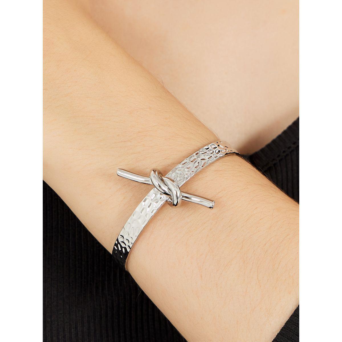سوار يد بتفاصيل بارزة الملمس-women-watchesandjewellery-jewellery-banglesandbracelets-image-1
