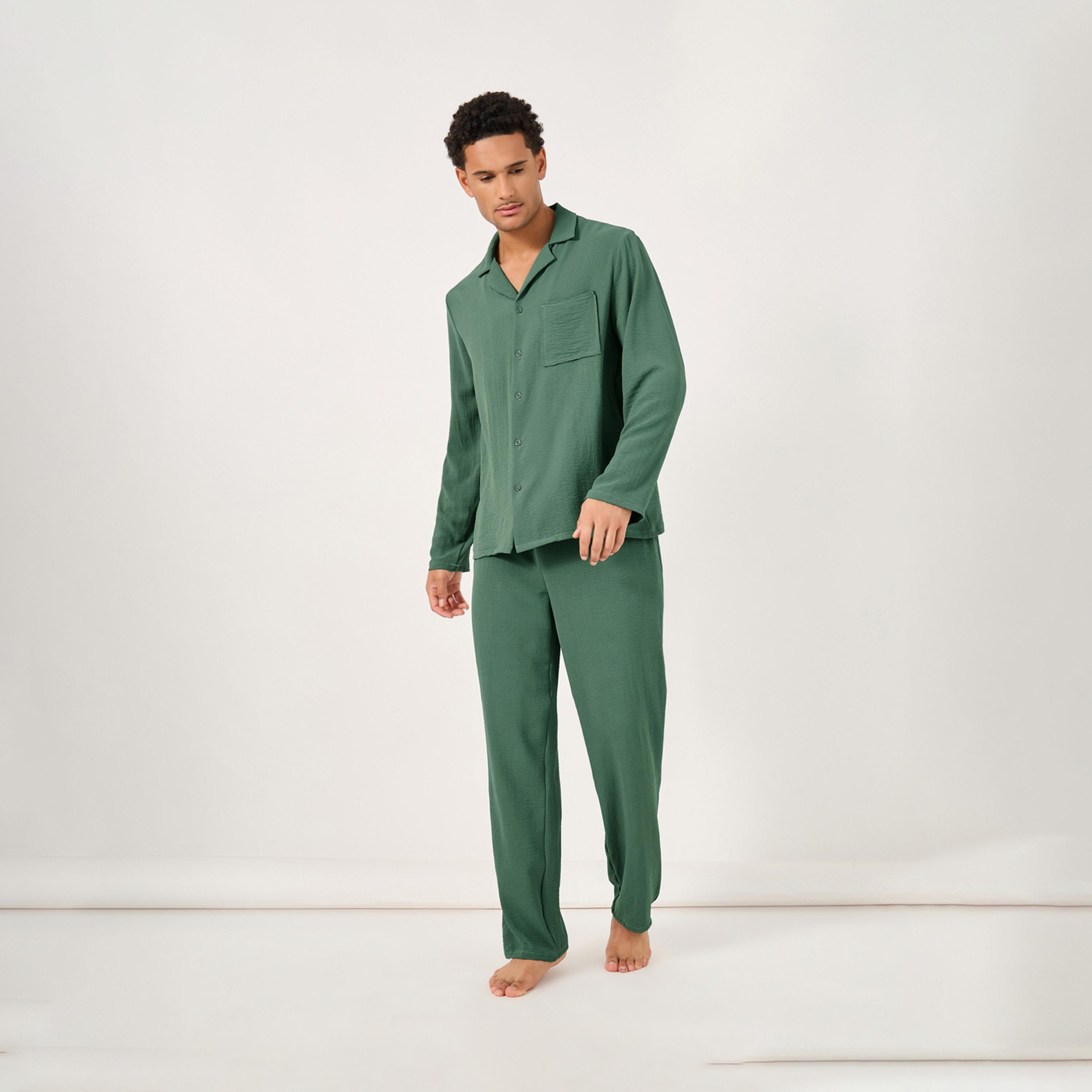 ستايلي - طقم بنطال بيجامة وقميص قطني مجعد بأكمام طويلة-men-clothing-nightwear-sets-image-1
