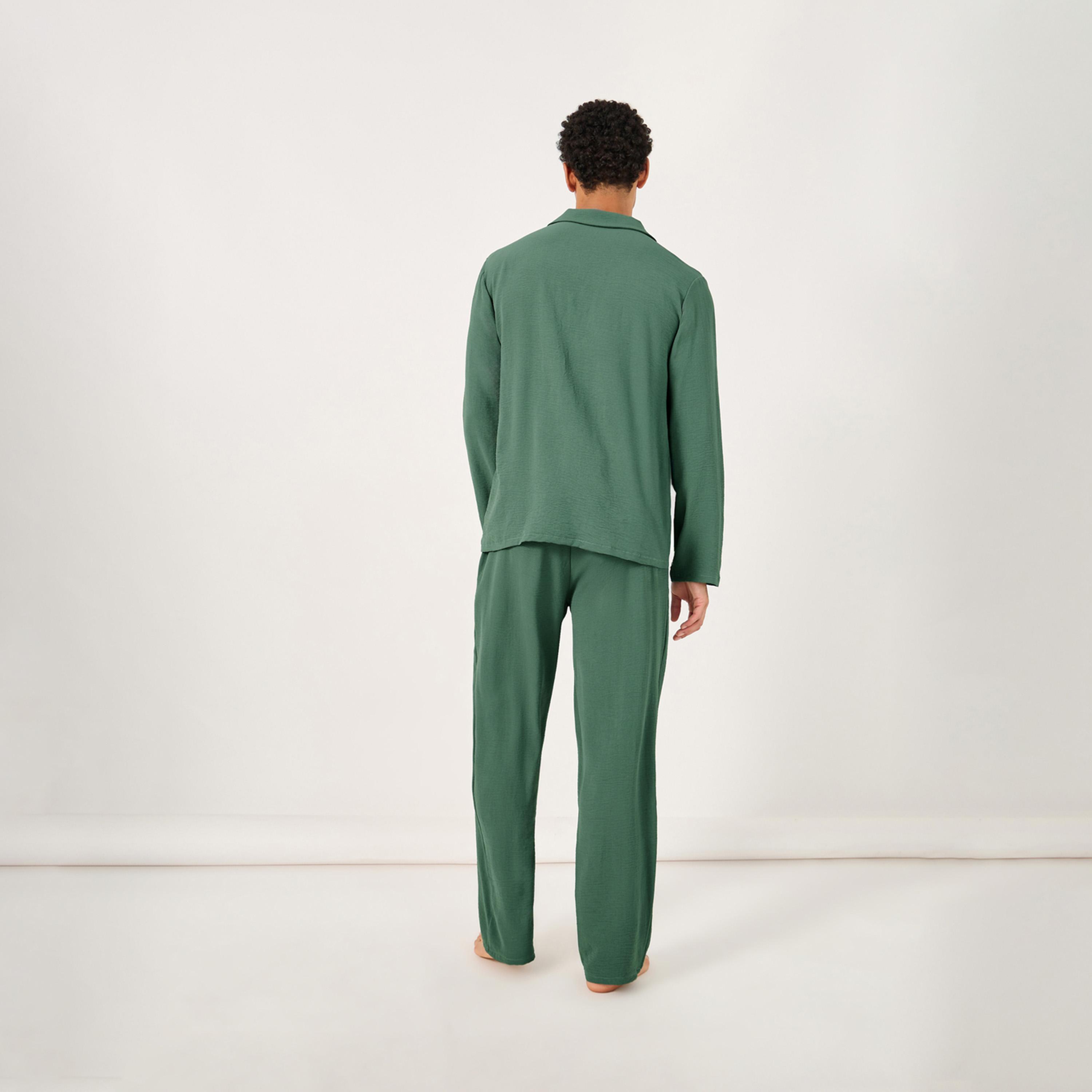 ستايلي - طقم بنطال بيجامة وقميص قطني مجعد بأكمام طويلة-men-clothing-nightwear-sets-image-5