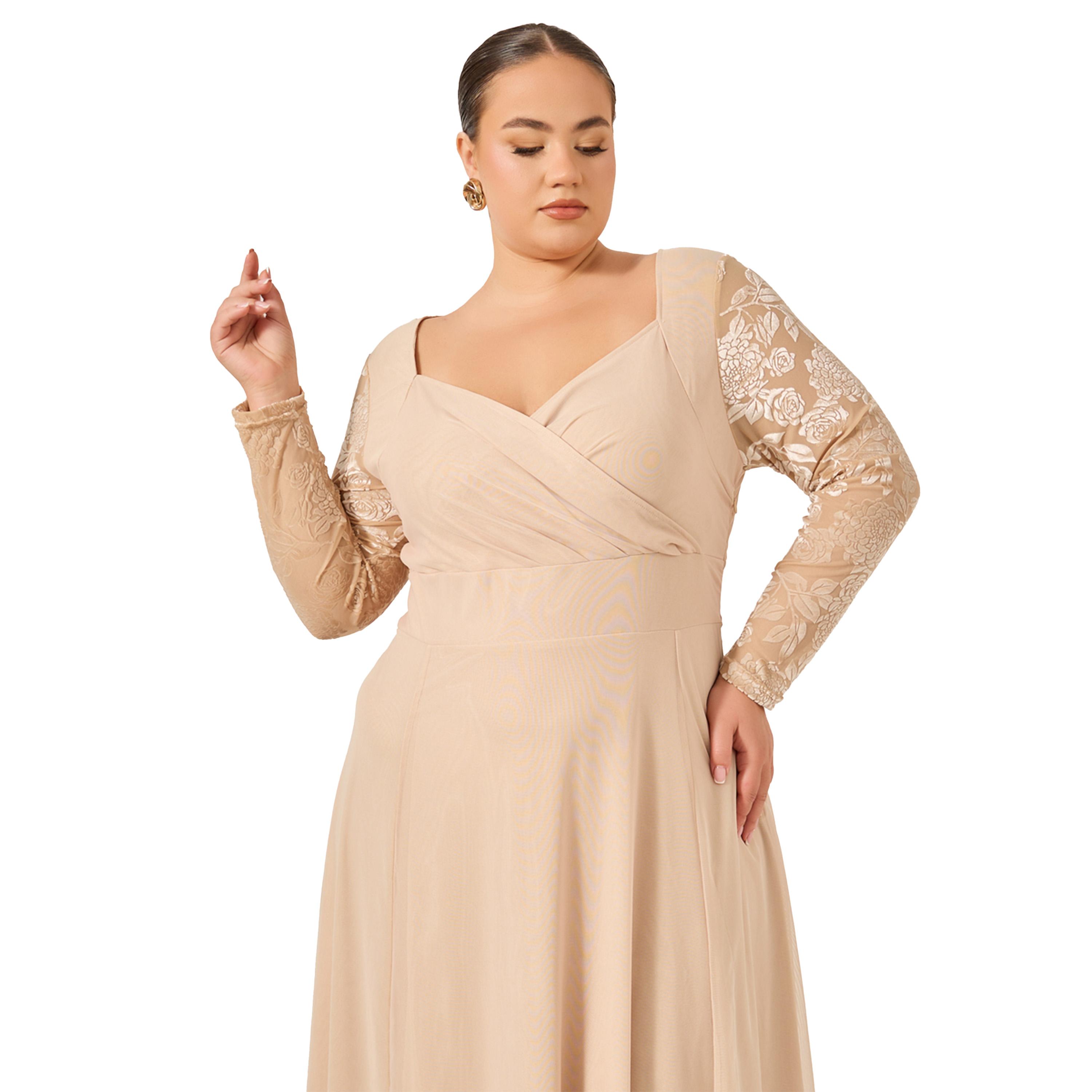 Styli Plus Size Flocked Floral Sleeves Sweetheart Neck A-Line Maxi Dress-women-clothing-dresses-image-3