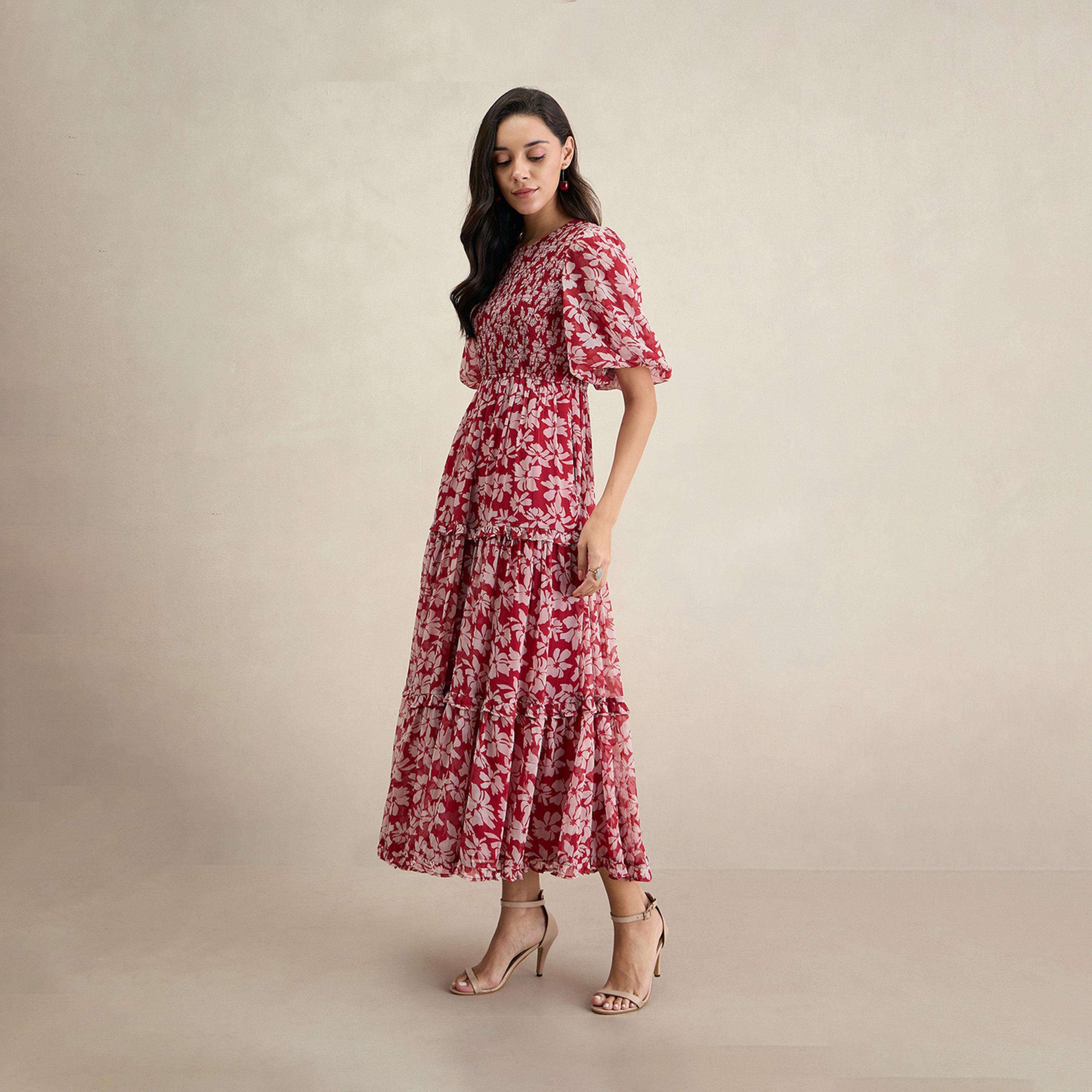 فيميلا × ستايلي - فستان ماكسي بأكمام منفوخة وطبعة زهور مع تفاصيل مطرزة-women-clothing-dresses-image-3