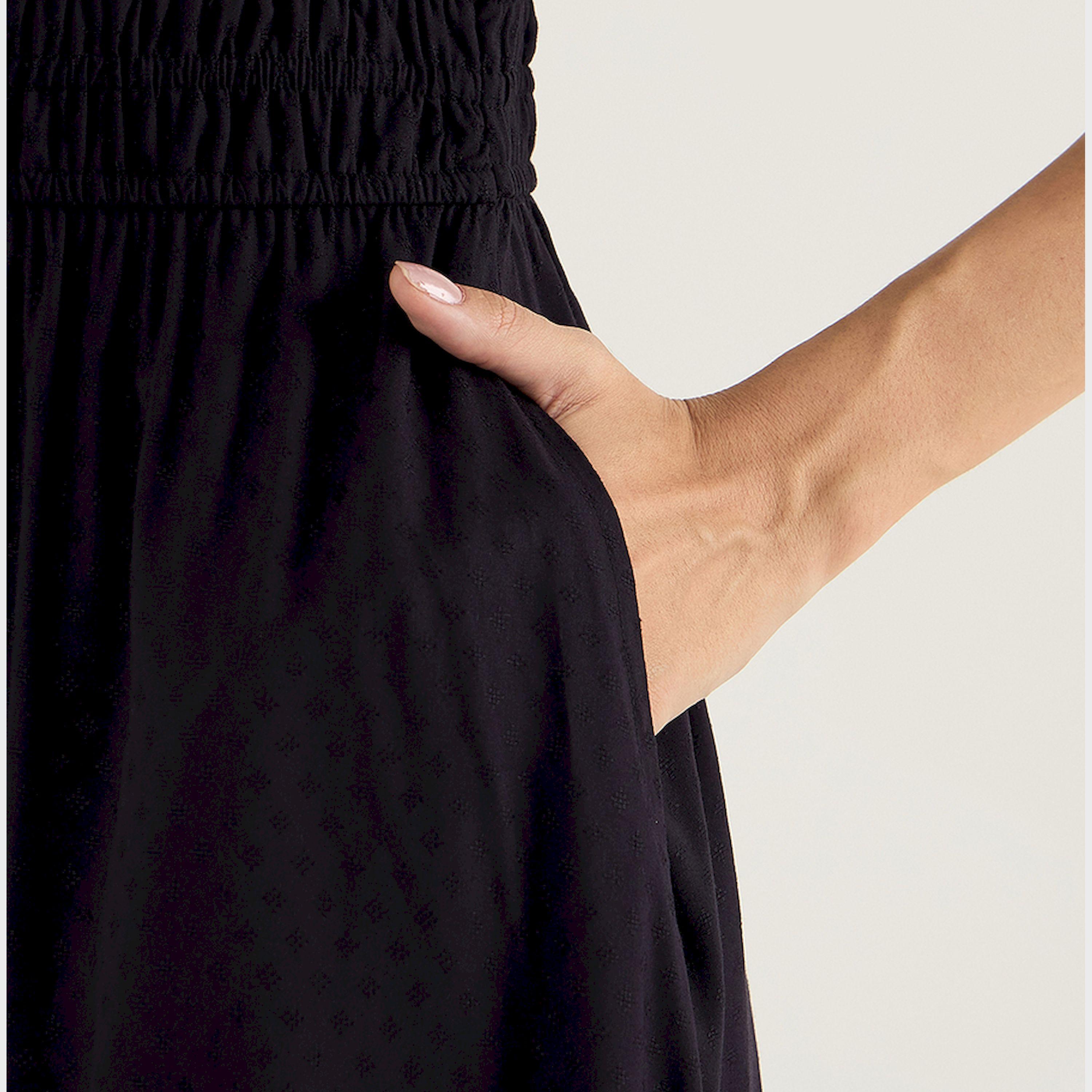 فيميلا × ستايلي - فستان ماكسي سادة بفتحة رقبة واسعة-women-clothing-dresses-image-5