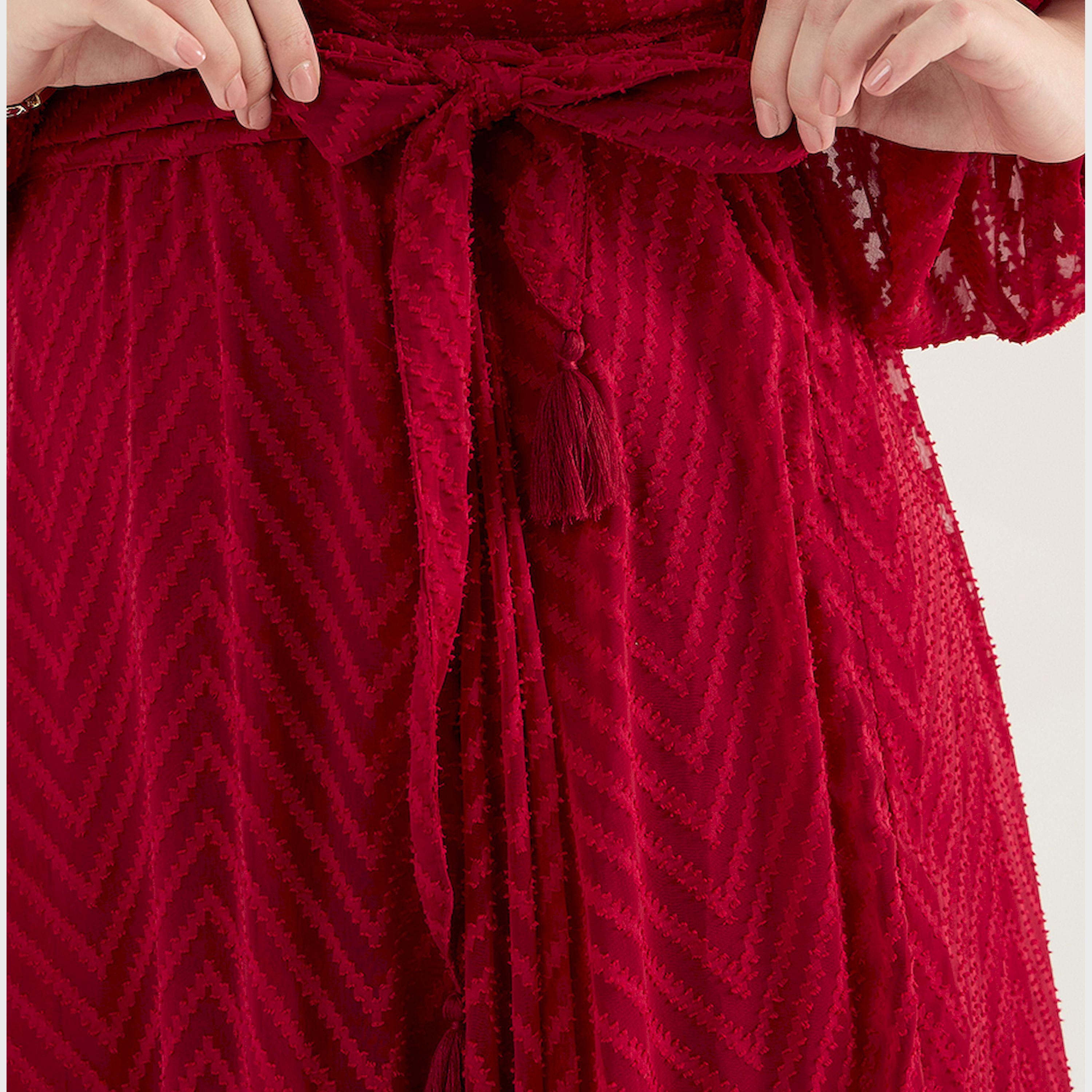 فيميلا × ستايلي - فستان ماكسي ملفوف بمقاس كبير من بتصميم خطوط منكسرة-women-clothing-dresses-image-5