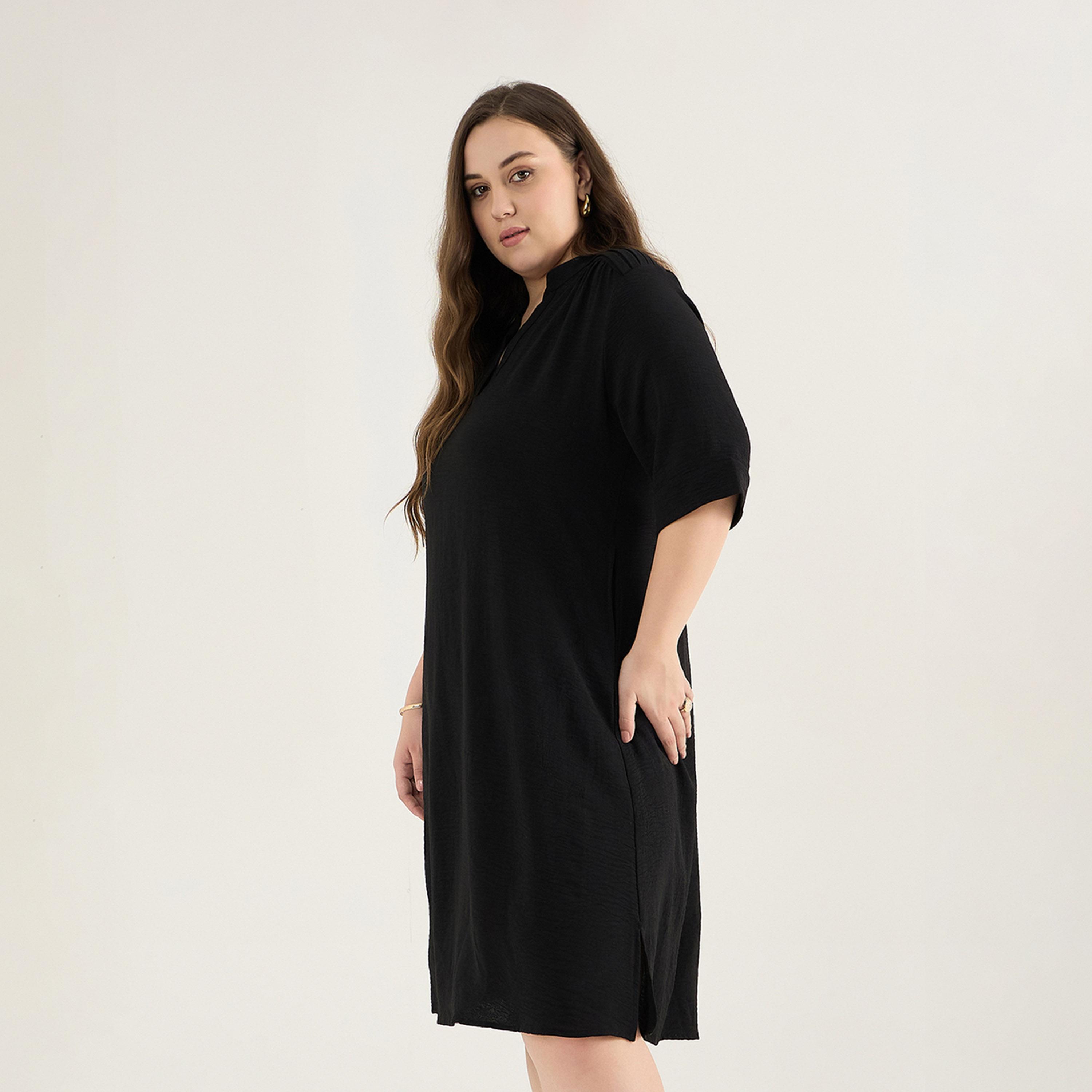 فيميلا × ستايلي - فستان مقاس كبير بطول الركبة وفتحة رقبة على شكل V-women-clothing-dresses-image-3