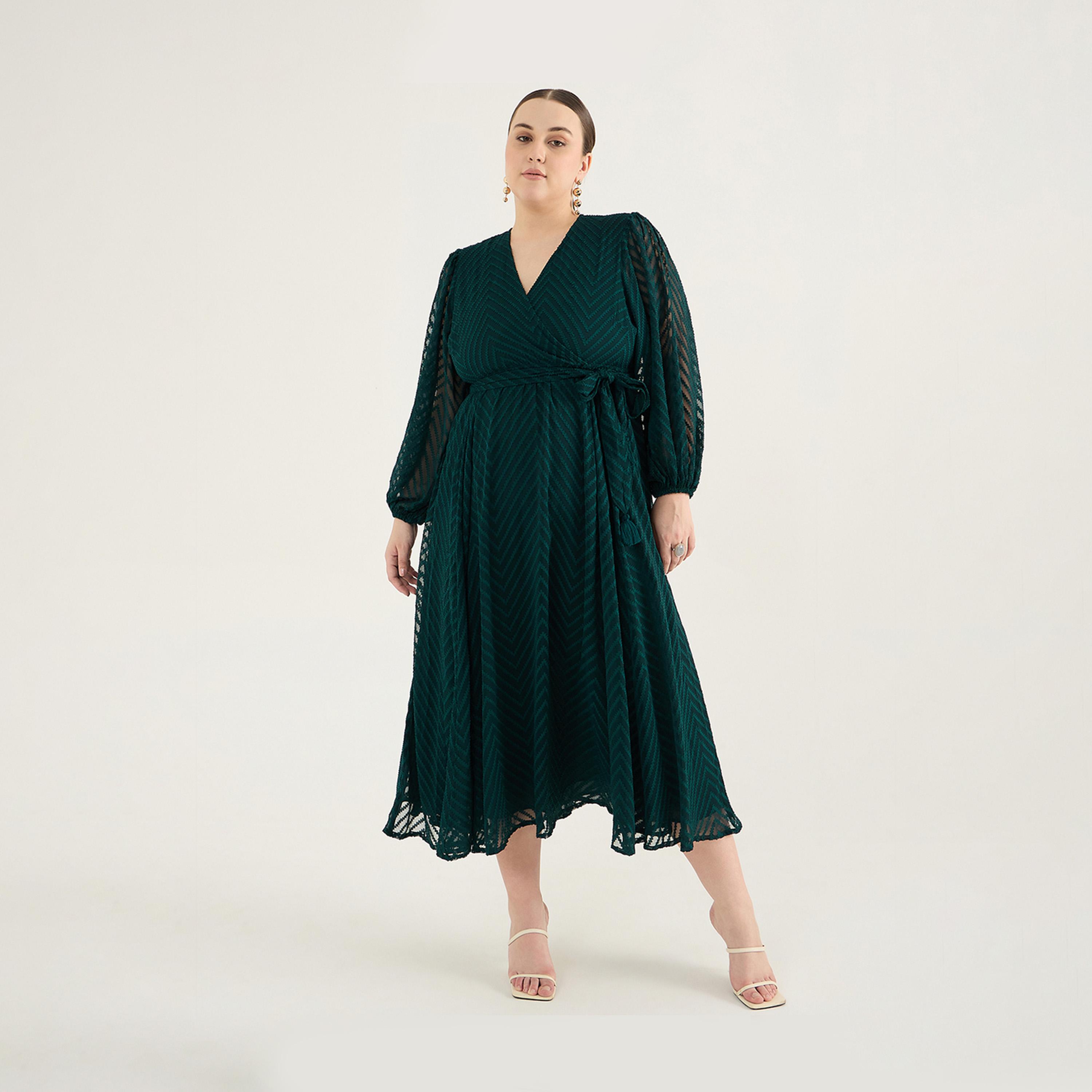 فيميلا × ستايلي - فستان شيفون ميدي ملفوف بمقاس كبير وفتحة رقبة V-women-clothing-dresses-image-1
