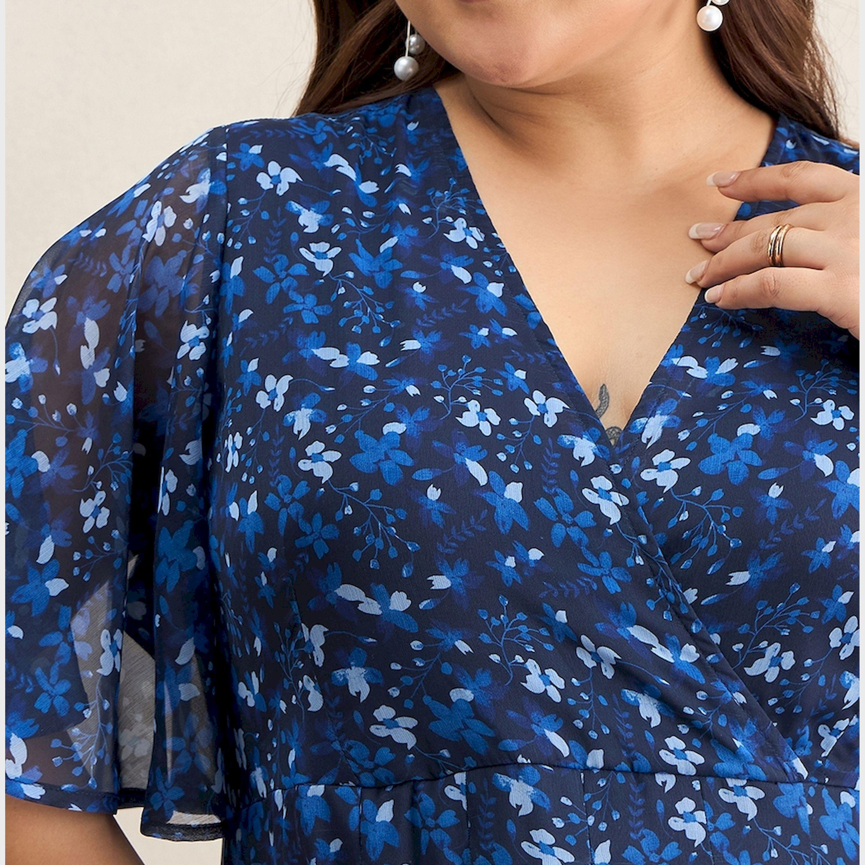 فيميلا × ستايلي - فستان ماكسي متعدد الطبقات بطبعات الأزهار بمقاس كبير-women-clothing-dresses-image-2