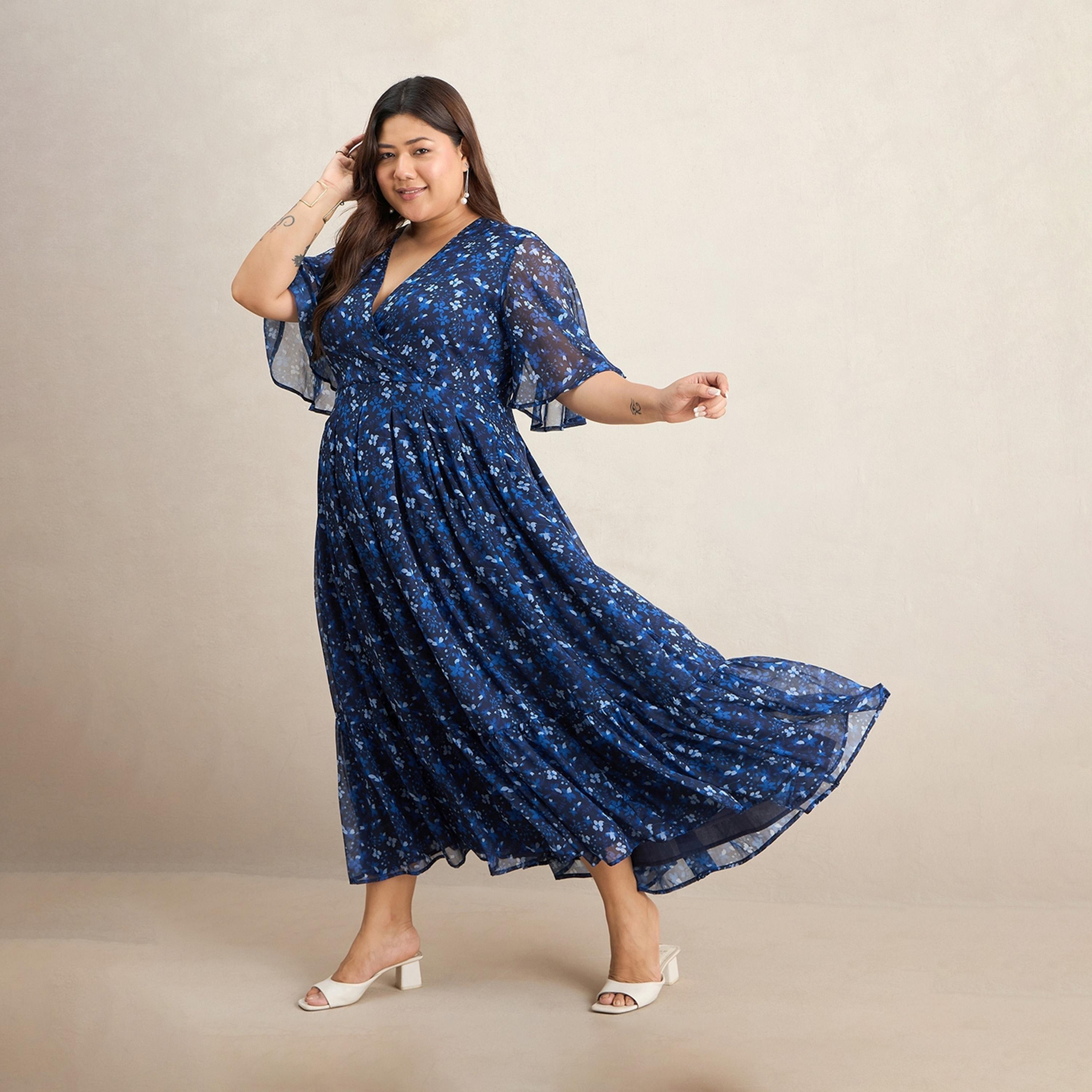 فيميلا × ستايلي - فستان ماكسي متعدد الطبقات بطبعات الأزهار بمقاس كبير-women-clothing-dresses-image-5