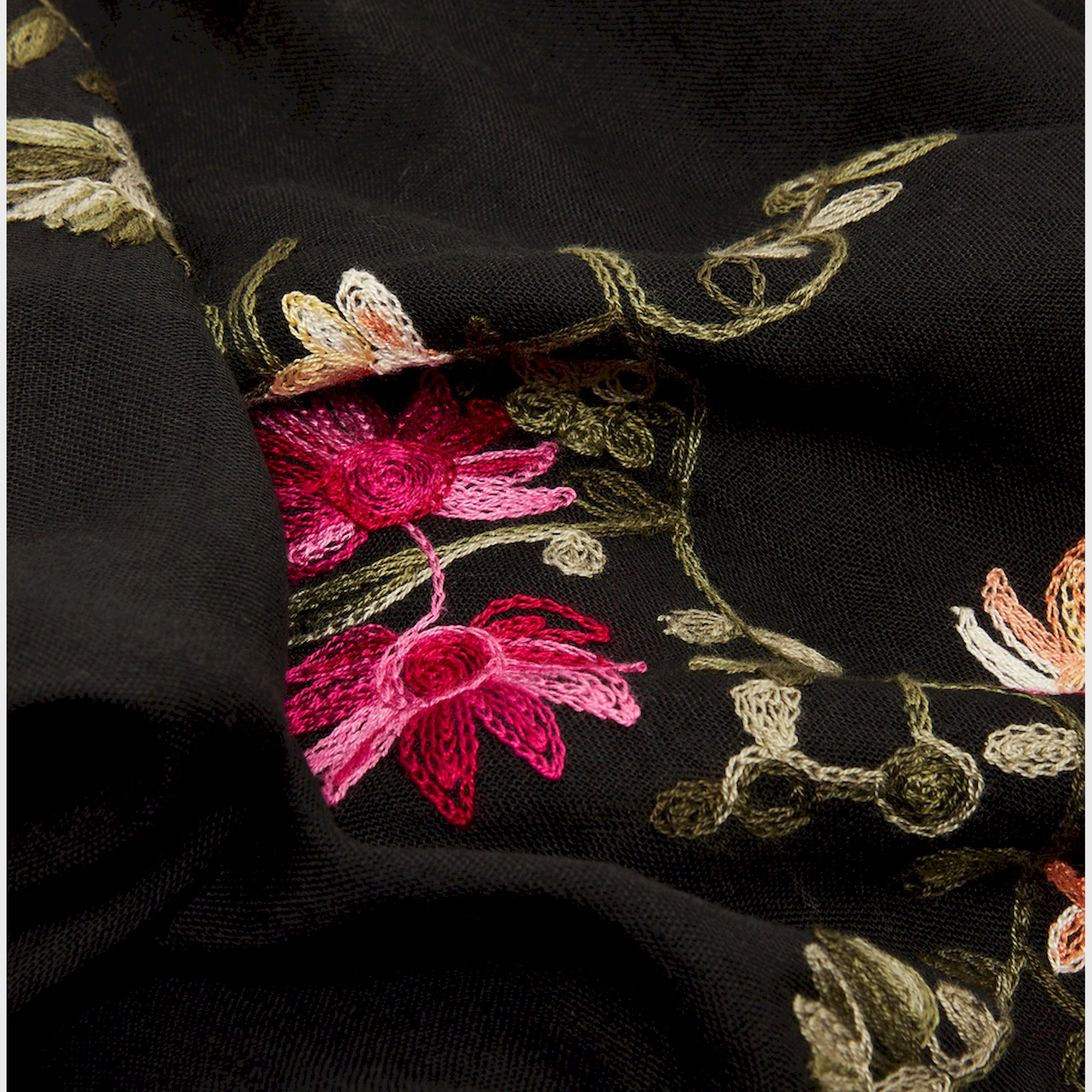 أميرة x ستايلي حجاب بطبعة زهور-women-clothingaccessories-scarves-image-2