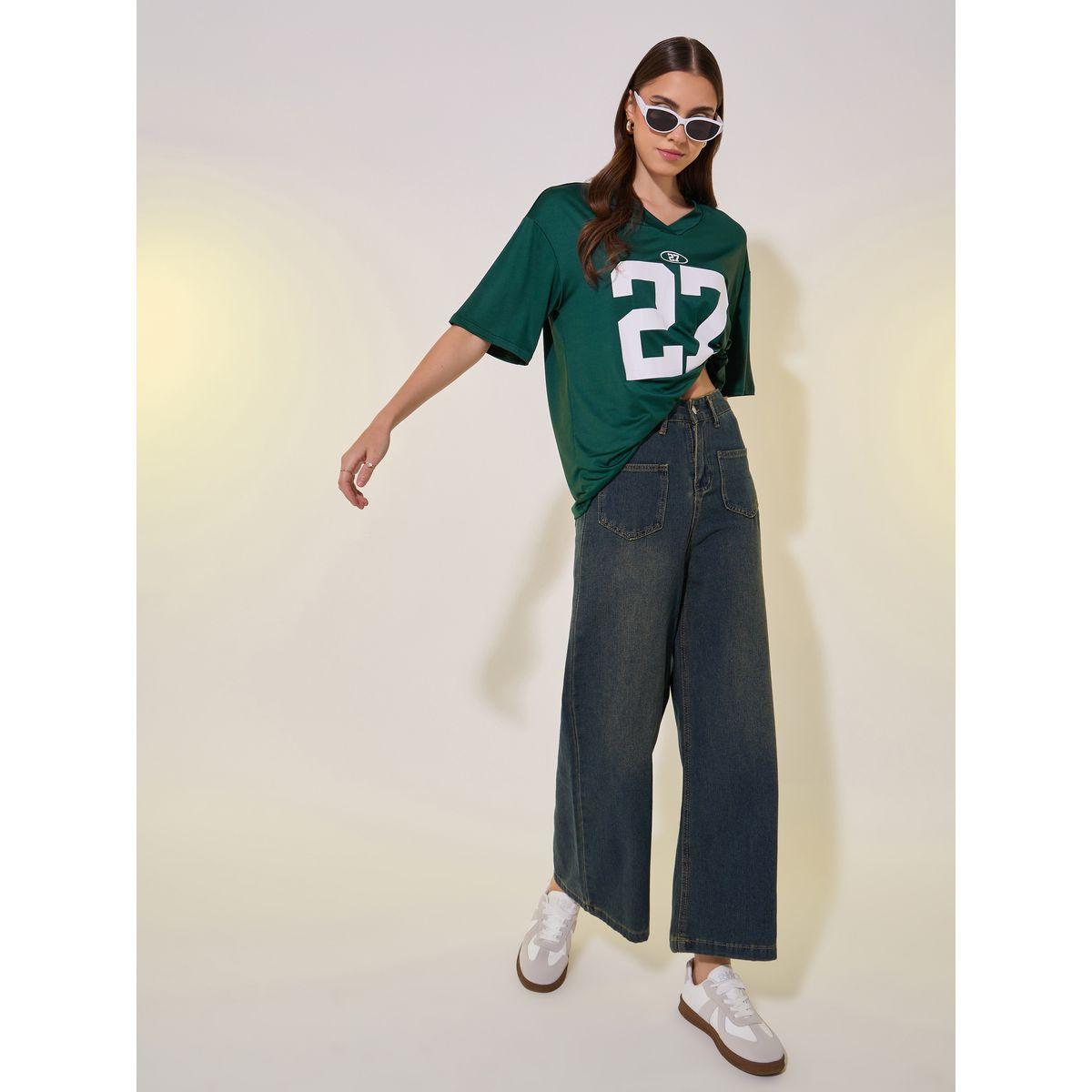 تيشيرت بقصة عادية وطبعة كتابة-women-clothing-tshirts-image-2
