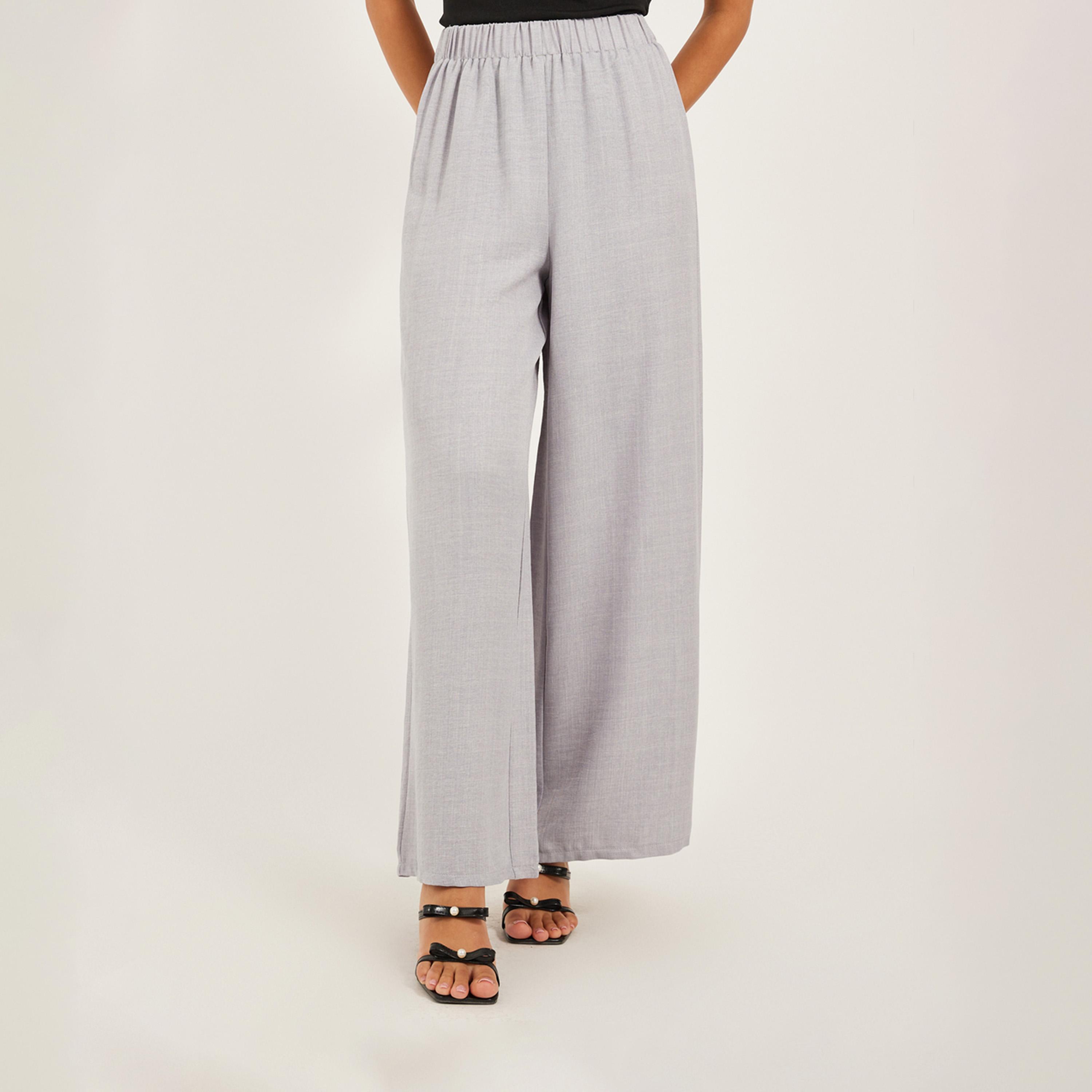 ستايلي - طقم محتشم من عباية بقصة عادية مع بنطال واسع الساق-women-arabicclothing-sets-image-7