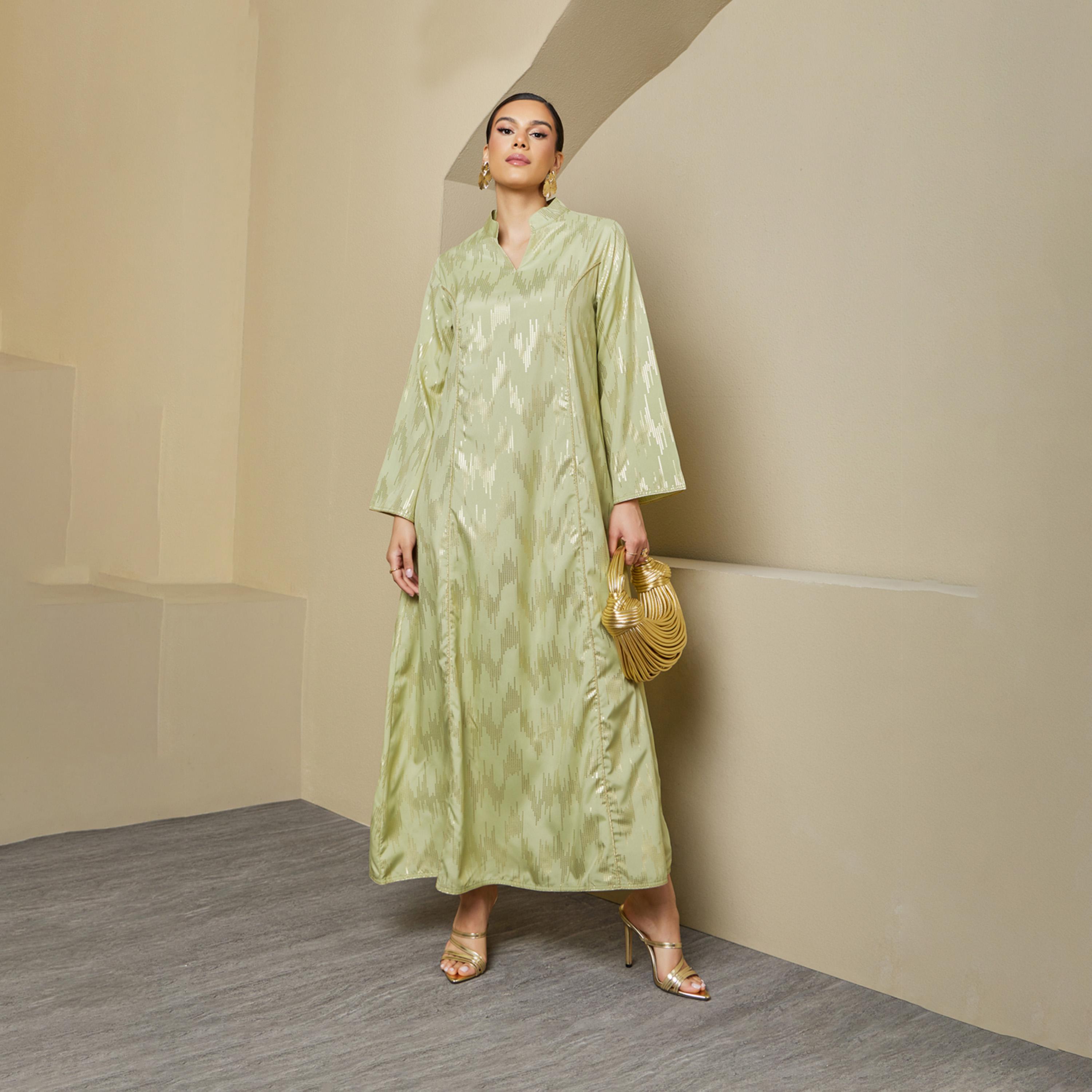 ستايلي - جلابية بقصة A وطبعة فويل مع ياقة قائمة-women-arabicclothing-jalabiyas-image-3