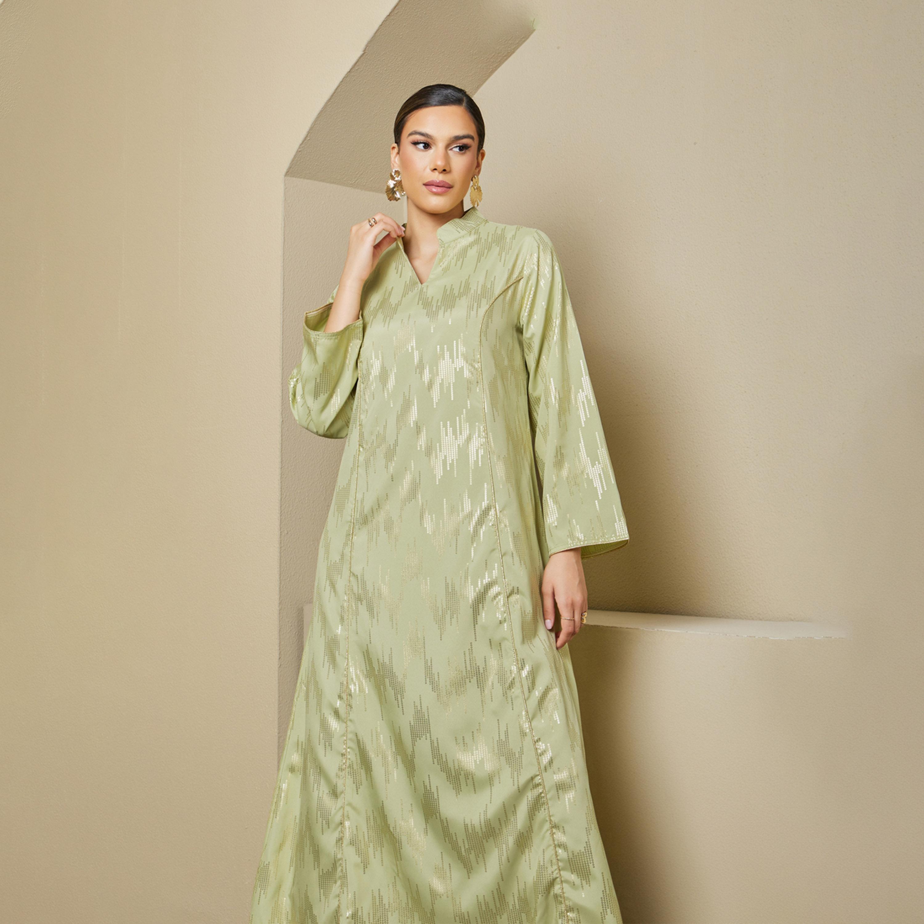 ستايلي - جلابية بقصة A وطبعة فويل مع ياقة قائمة-women-arabicclothing-jalabiyas-image-5