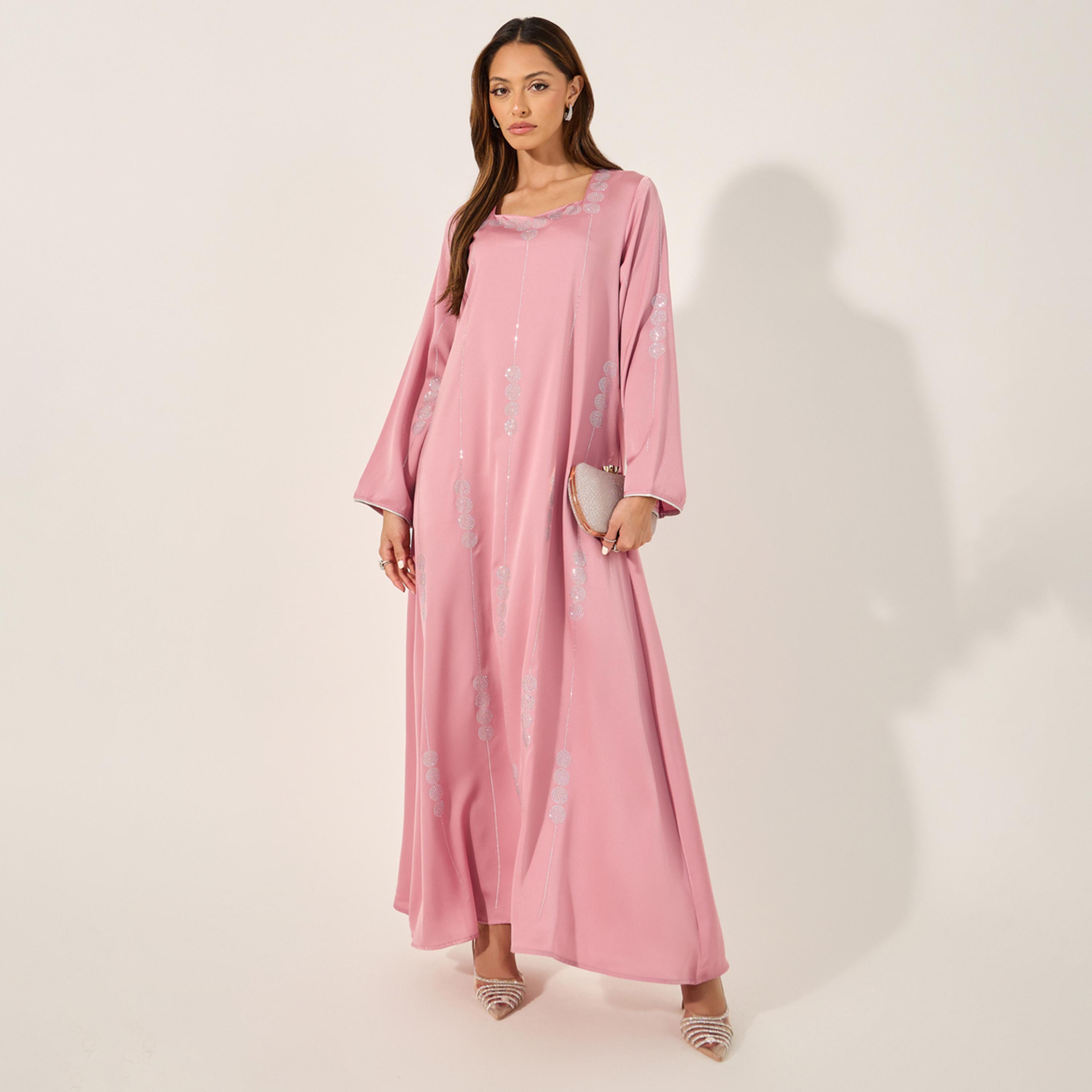 ستايلي - جلابية من الساتان المزخرف بقصة A وفتحة رقبة قلب-women-arabicclothing-jalabiyas-image-1