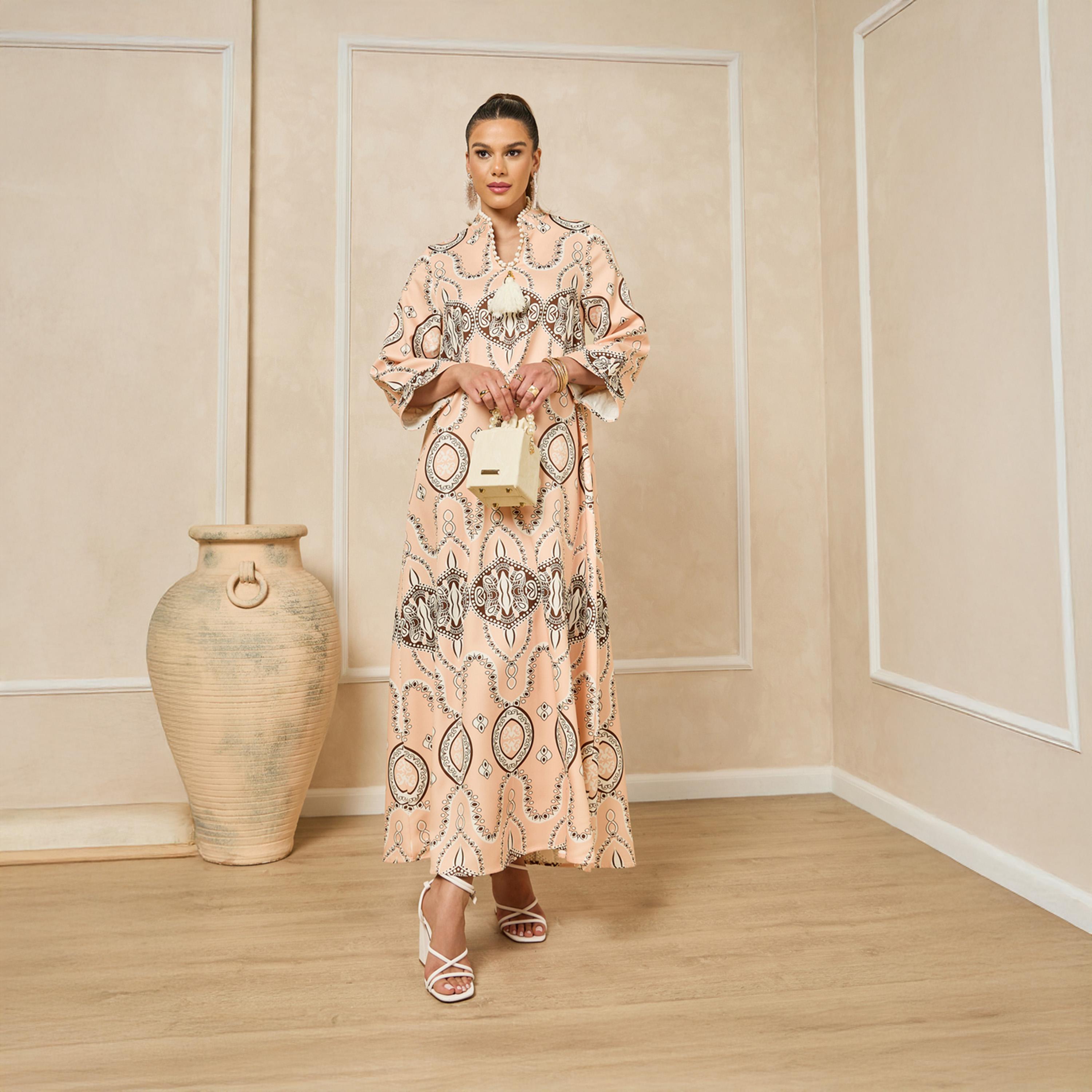 ستايلي - جلابية بتصميم A مع ياقة قائمة وتطريز مطبوع بالكامل-women-arabicclothing-jalabiyas-image-1