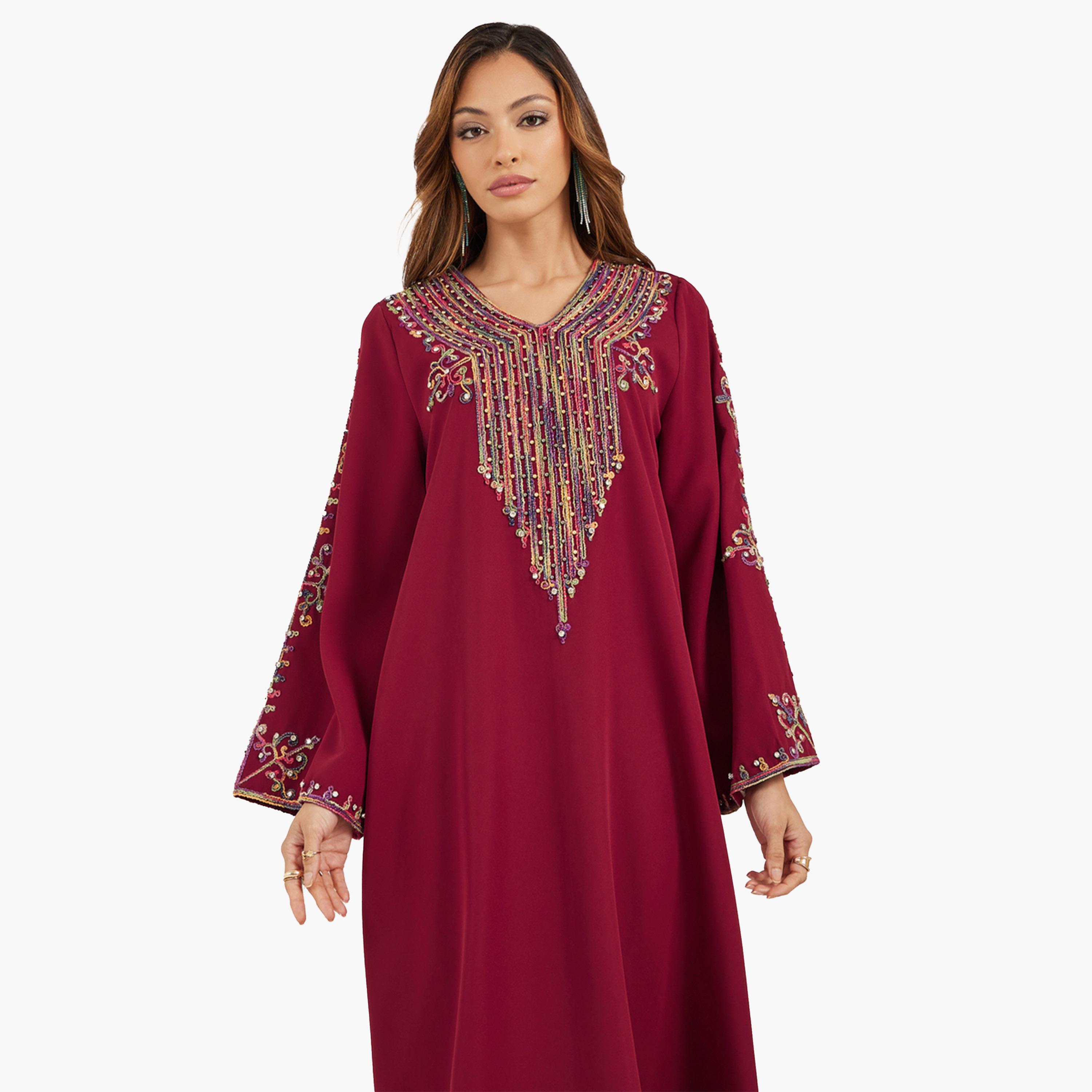 Styli Embroidered V Neck Jalabiya with Rhinestone Detail-women-arabicclothing-jalabiyas-image-3