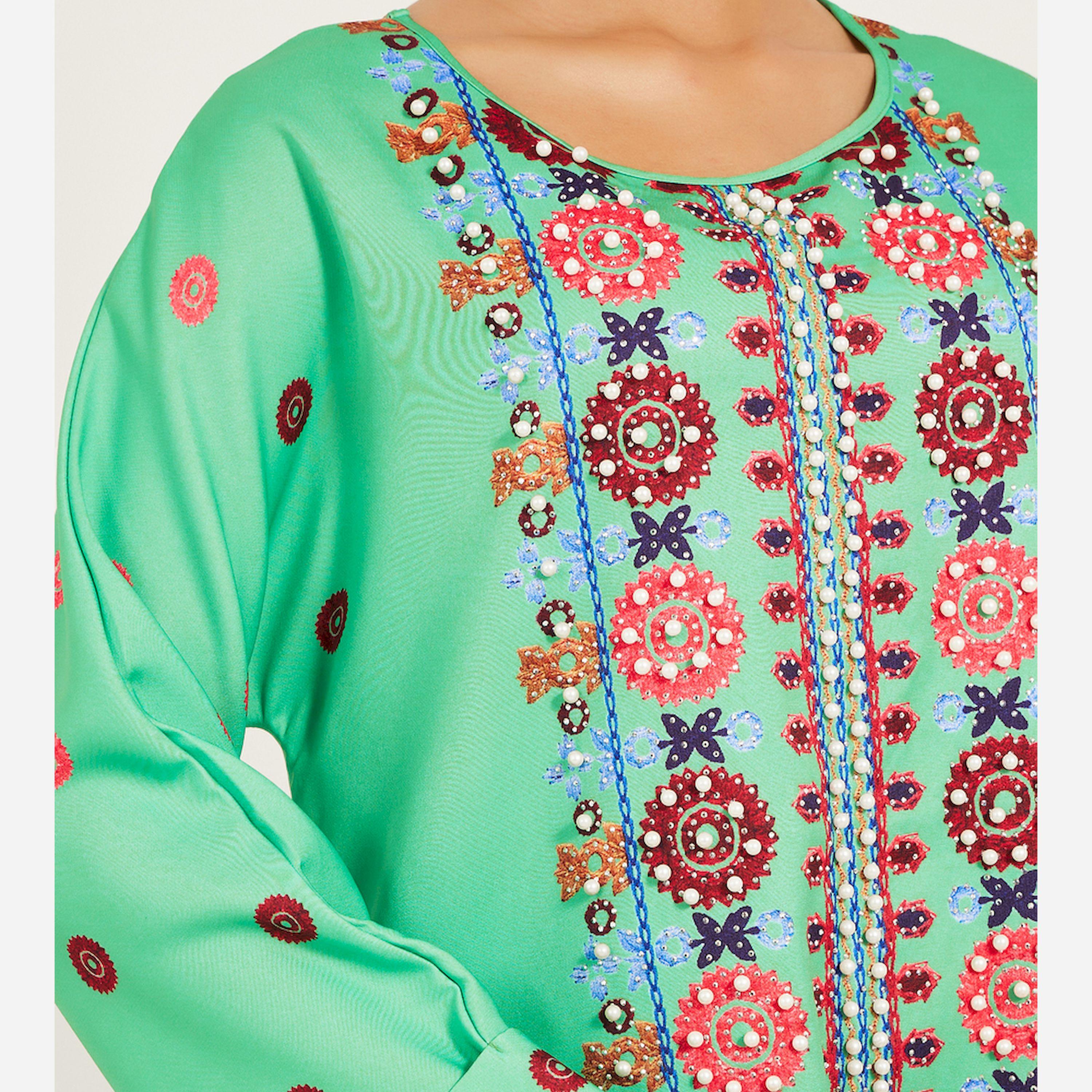 Amirah X Styli Panel Embroidery Jalabiya With Border At Hem-women-arabicclothing-jalabiyas-image-4